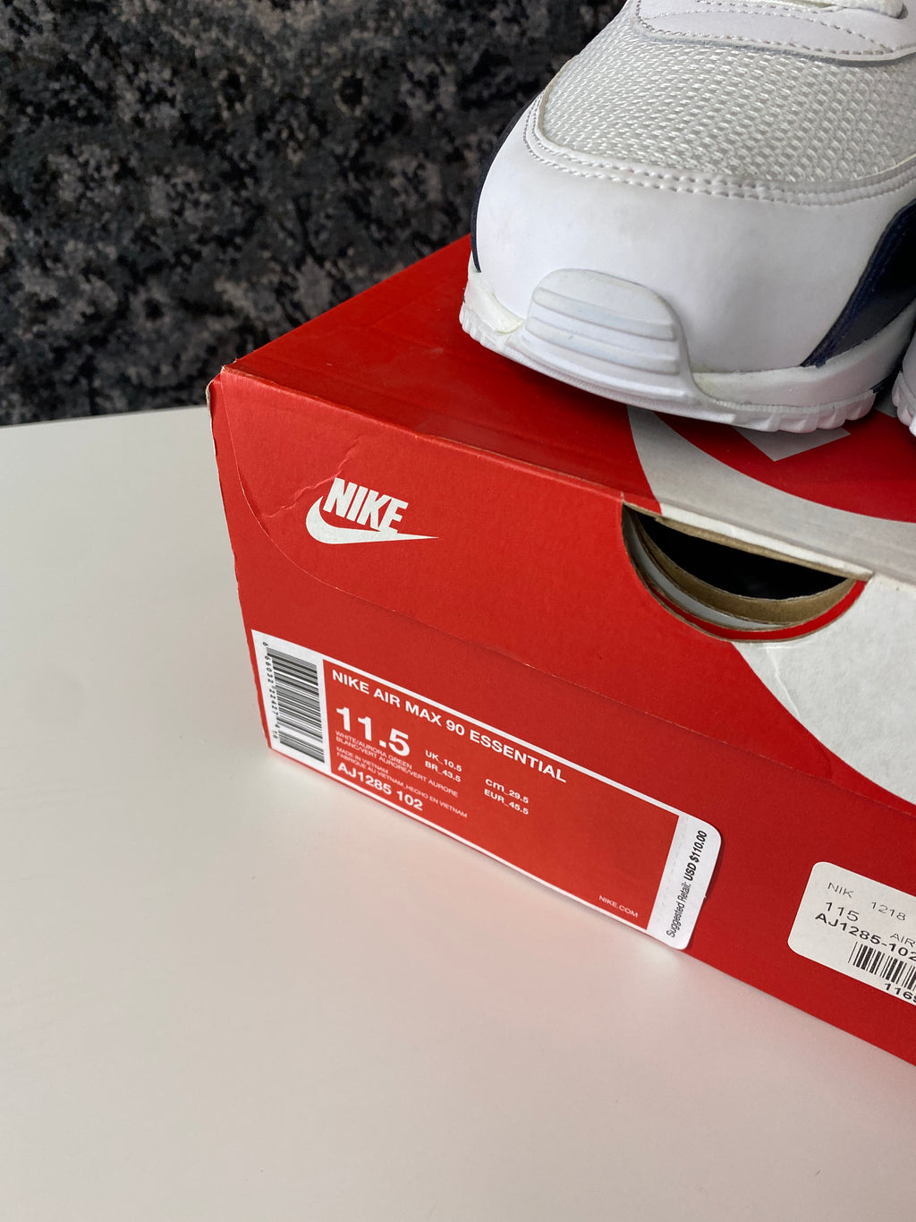 Nike Air Max 90 Aurora Sz 11.5