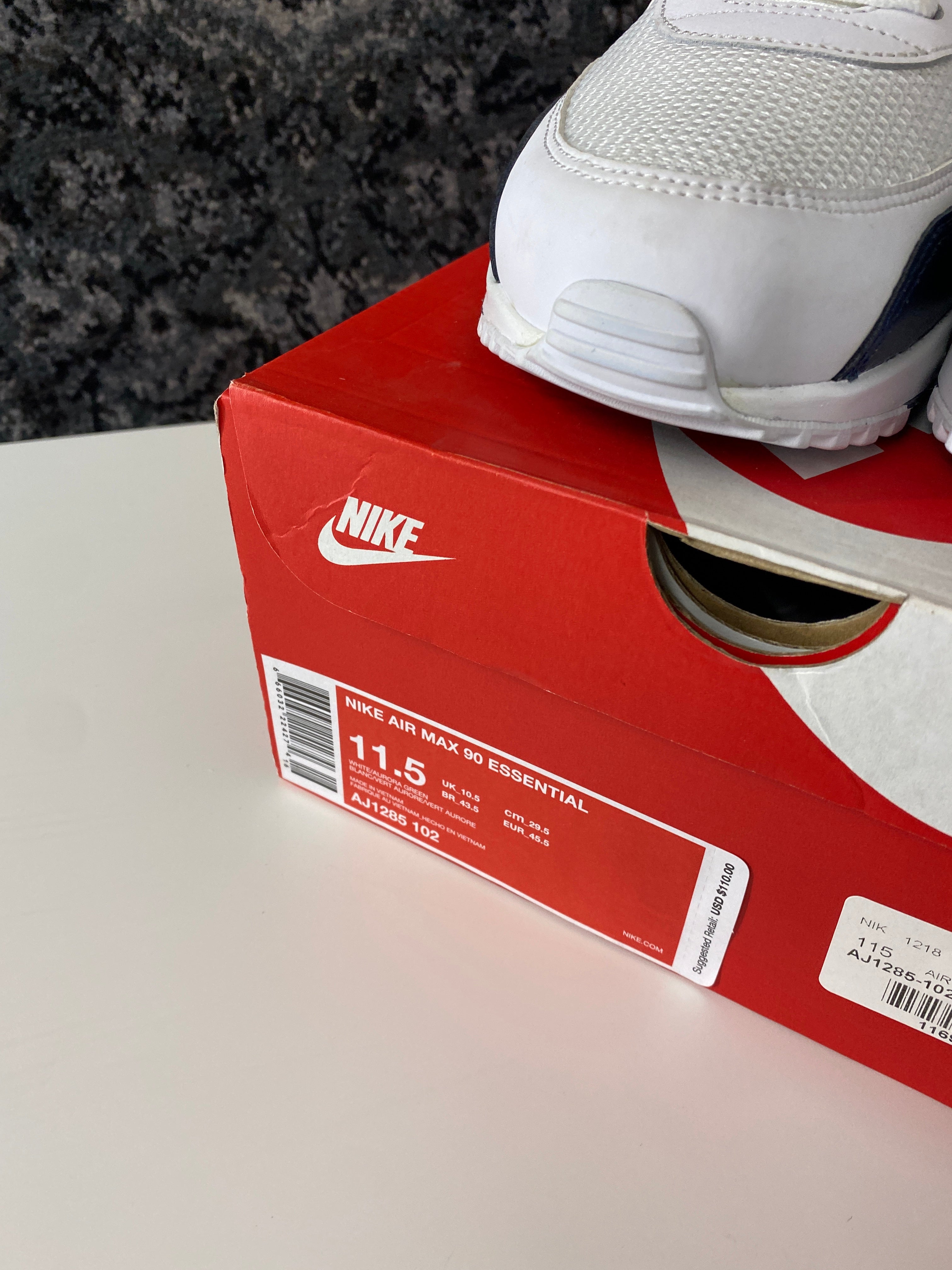 Nike Air Max 90 Aurora Sz 11.5
