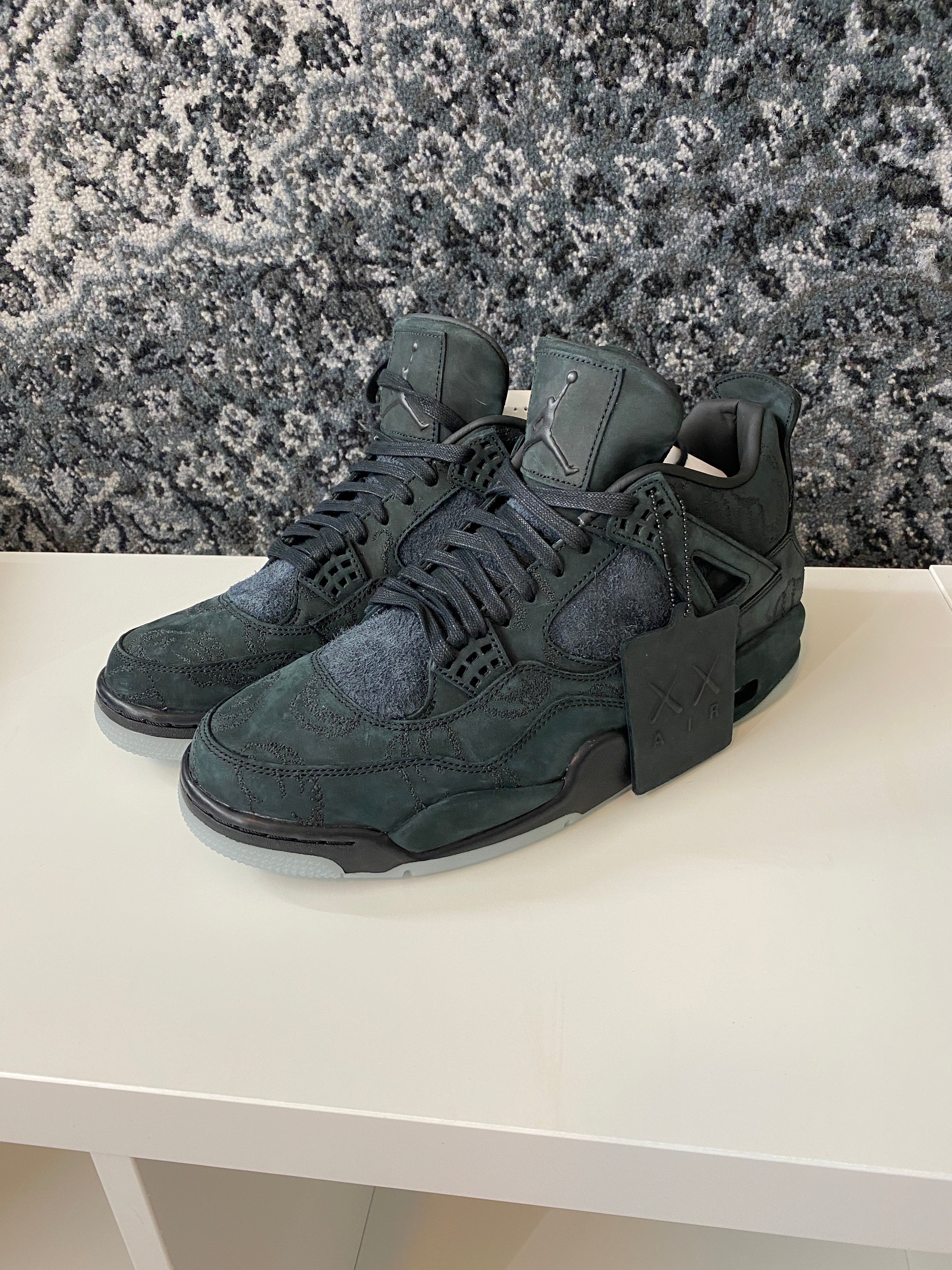 Jordan 4 Retro Kaws Black Sz 11