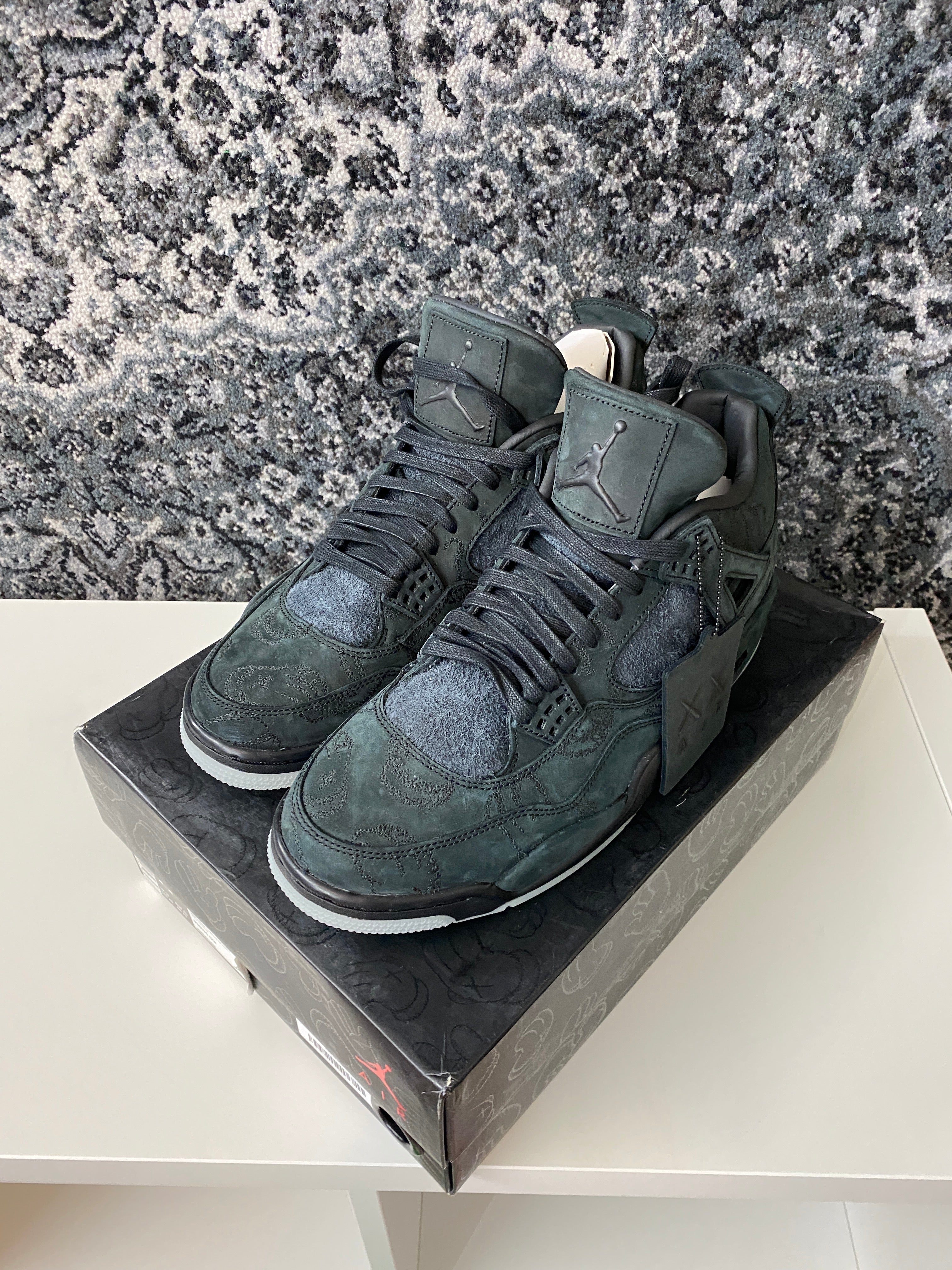 Jordan 4 Retro Kaws Black Sz 11
