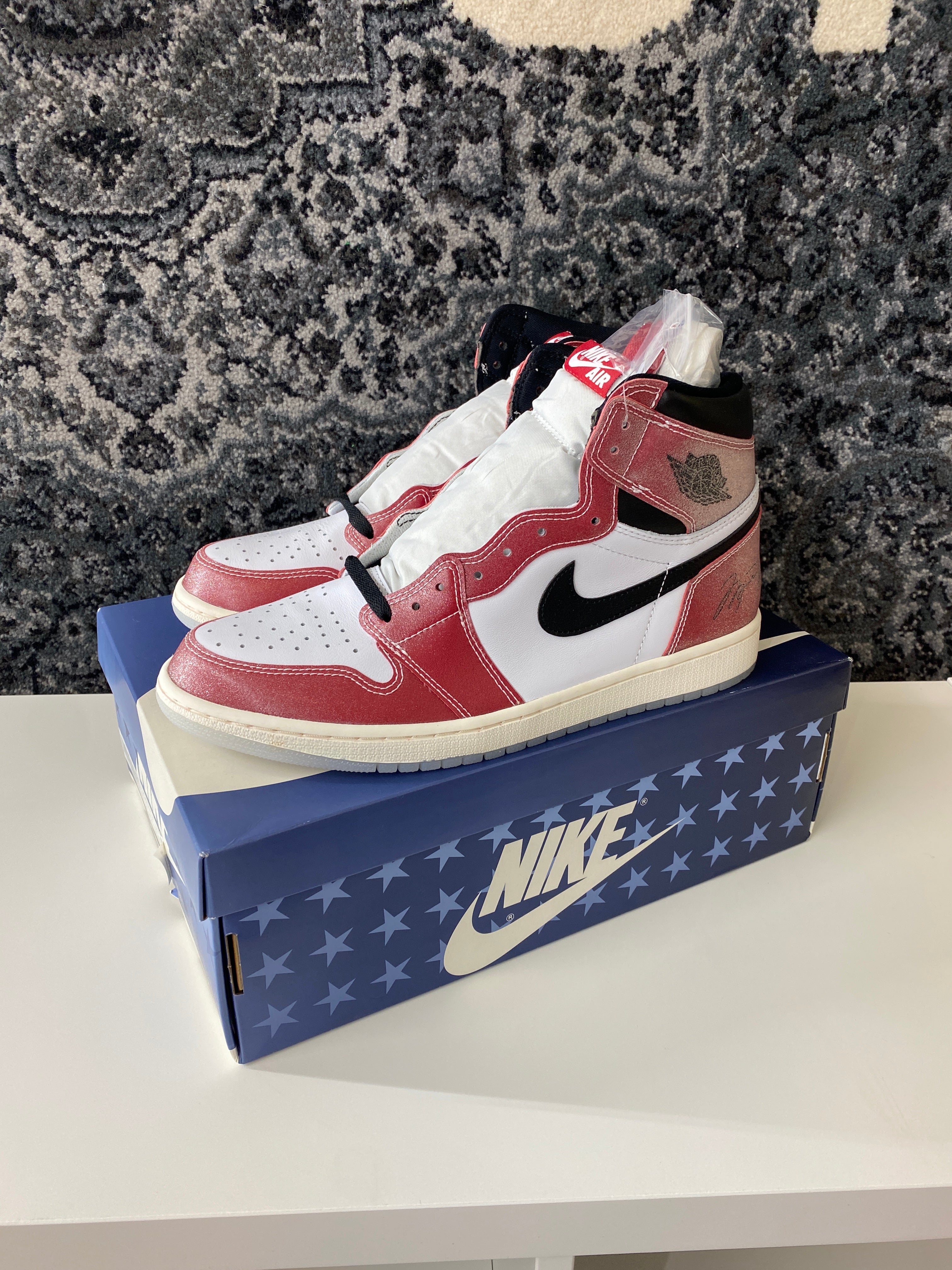 Jordan 1 Retro High Trophy Room Sz 11