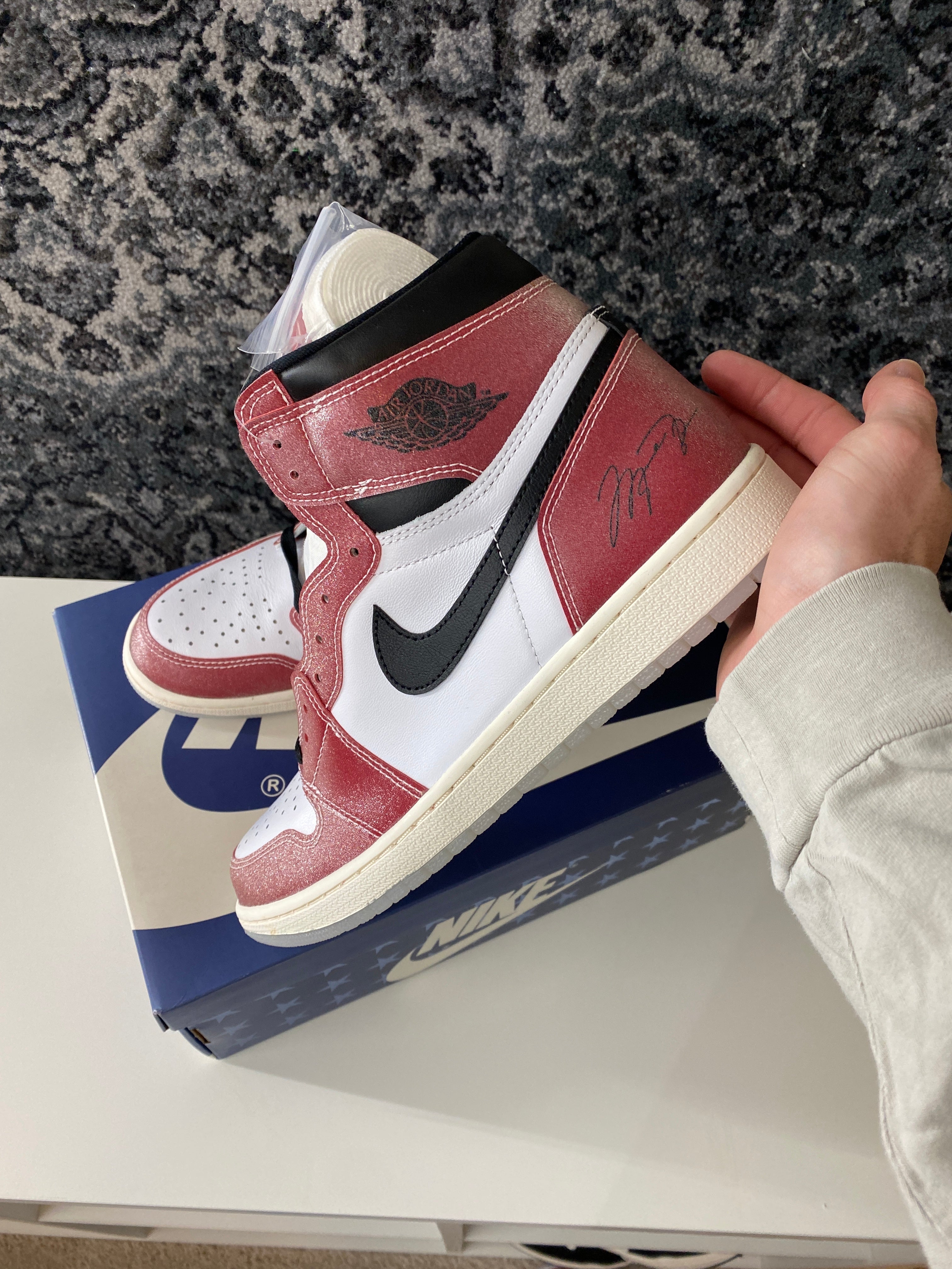 Jordan 1 Retro High Trophy Room Sz 11