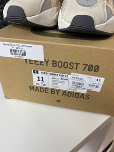 adidas Yeezy Boost 700 V2 Cream Sz 11