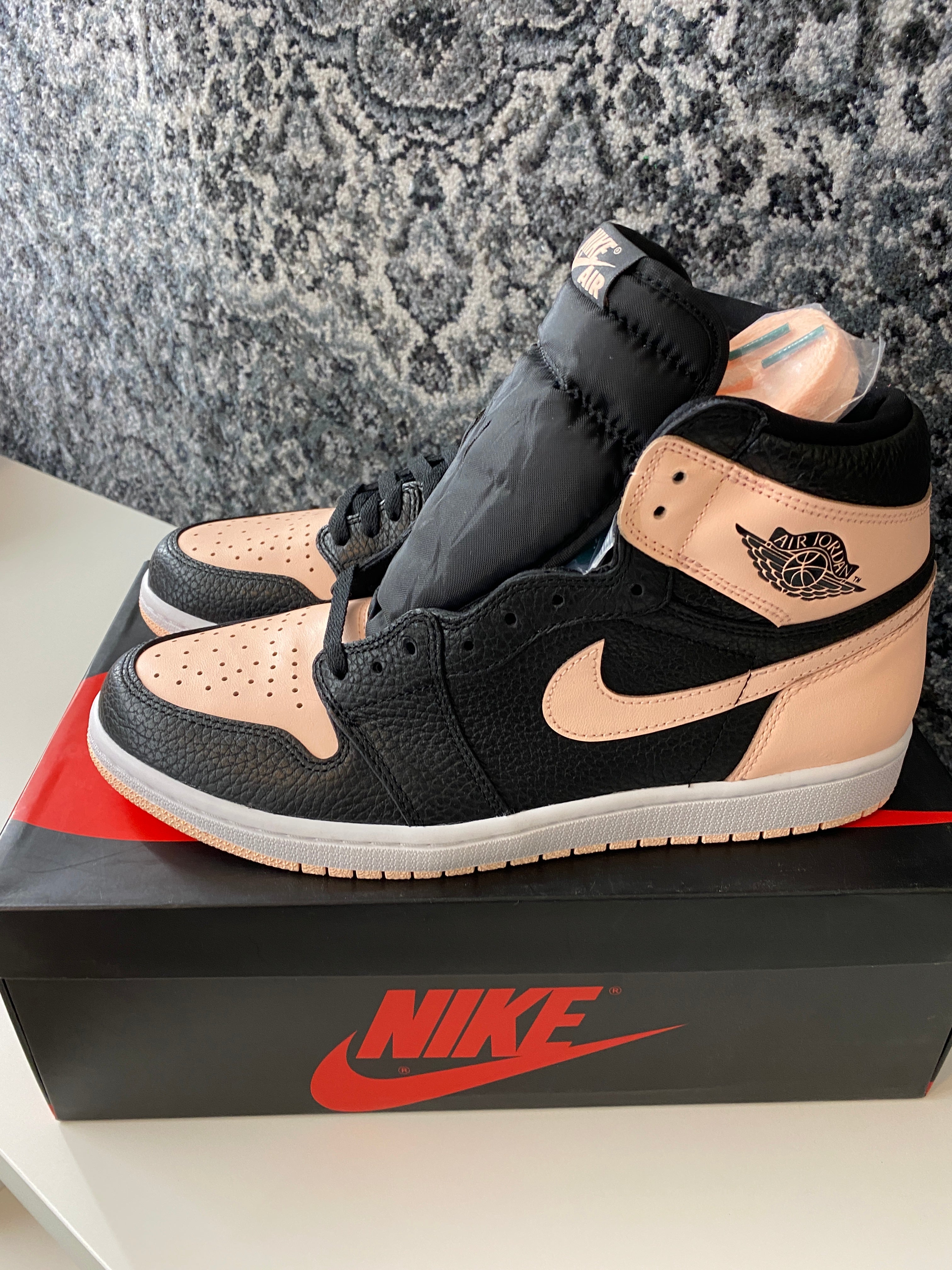 Jordan 1 Retro High Black Crimson Tint Sz 11
