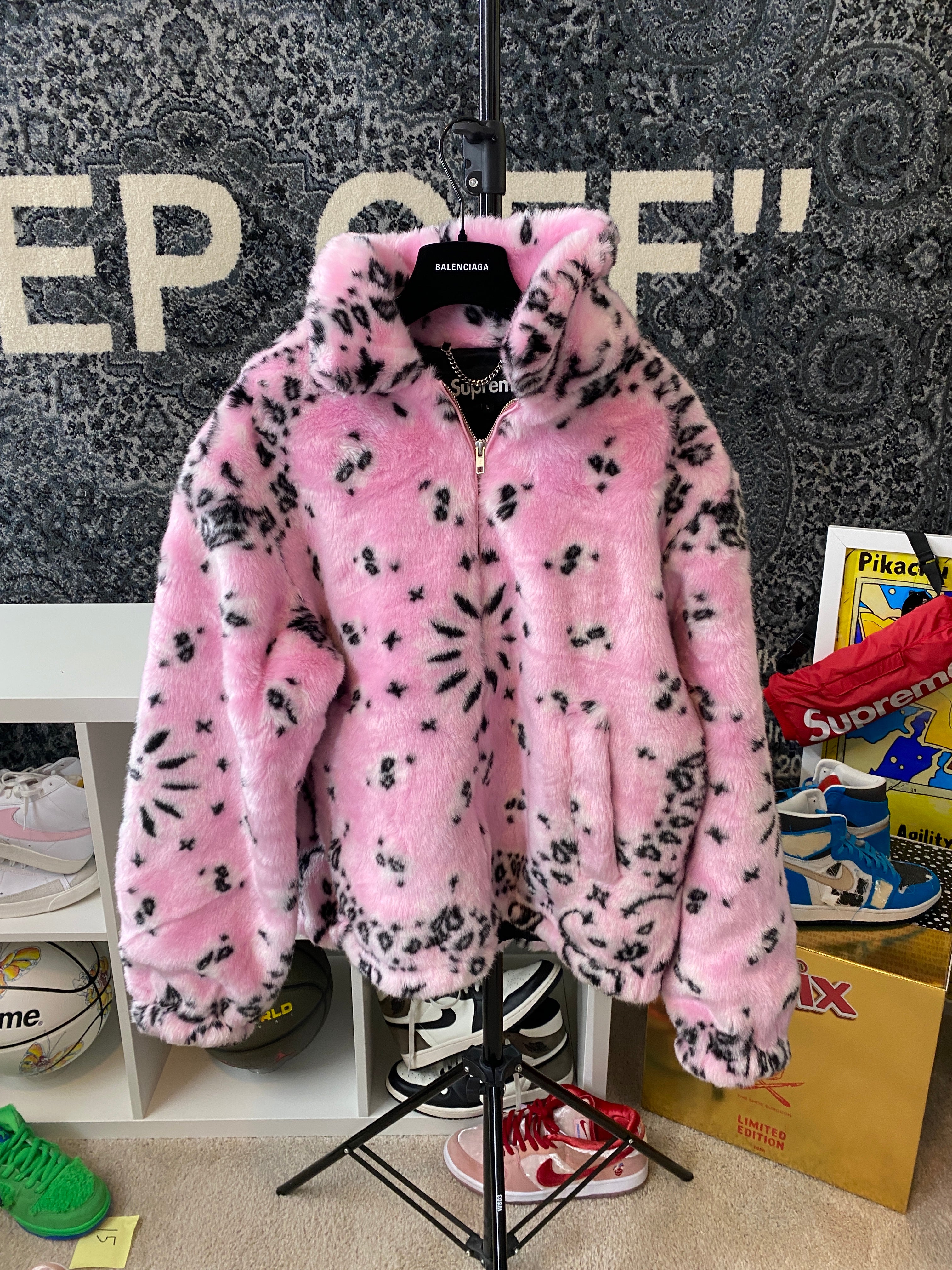 Supreme Bandana Faux Fur Sz L