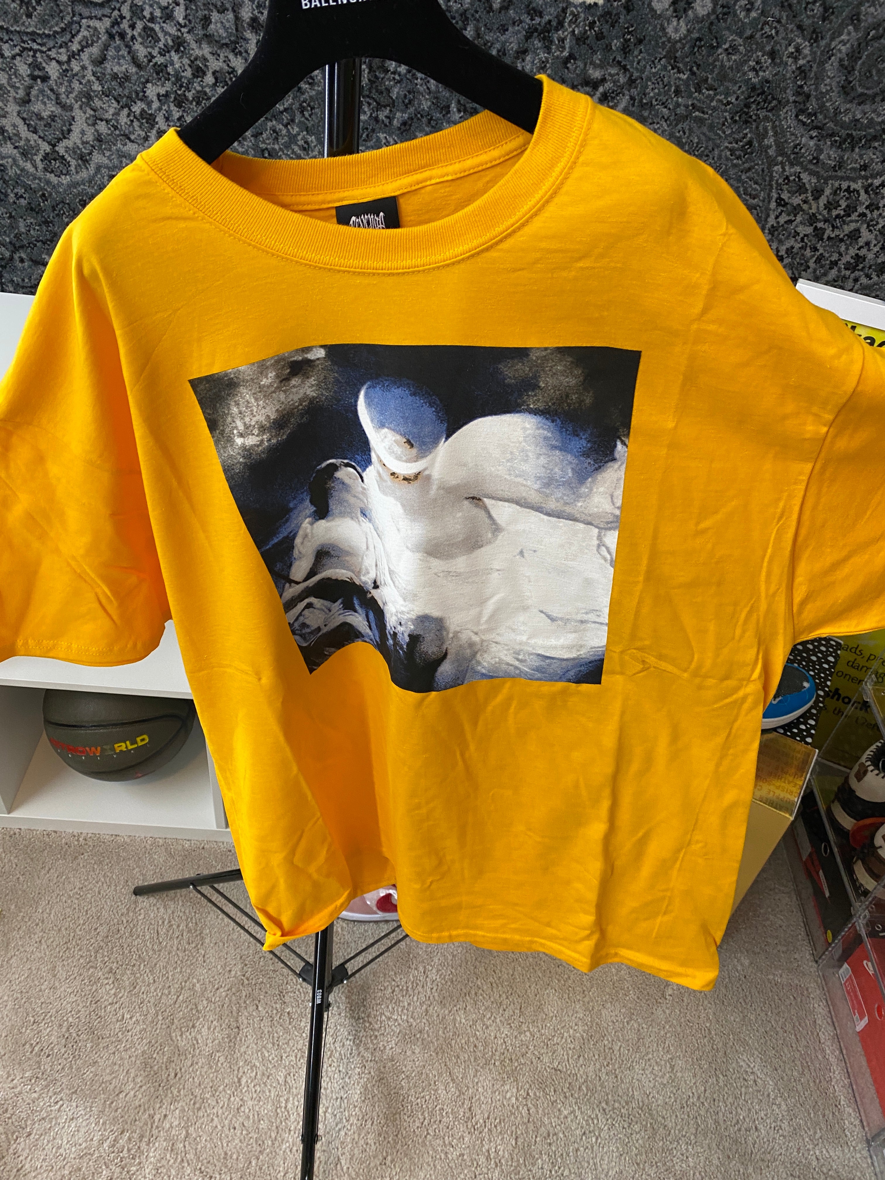 Revenge Yellow Graphic Sz XL