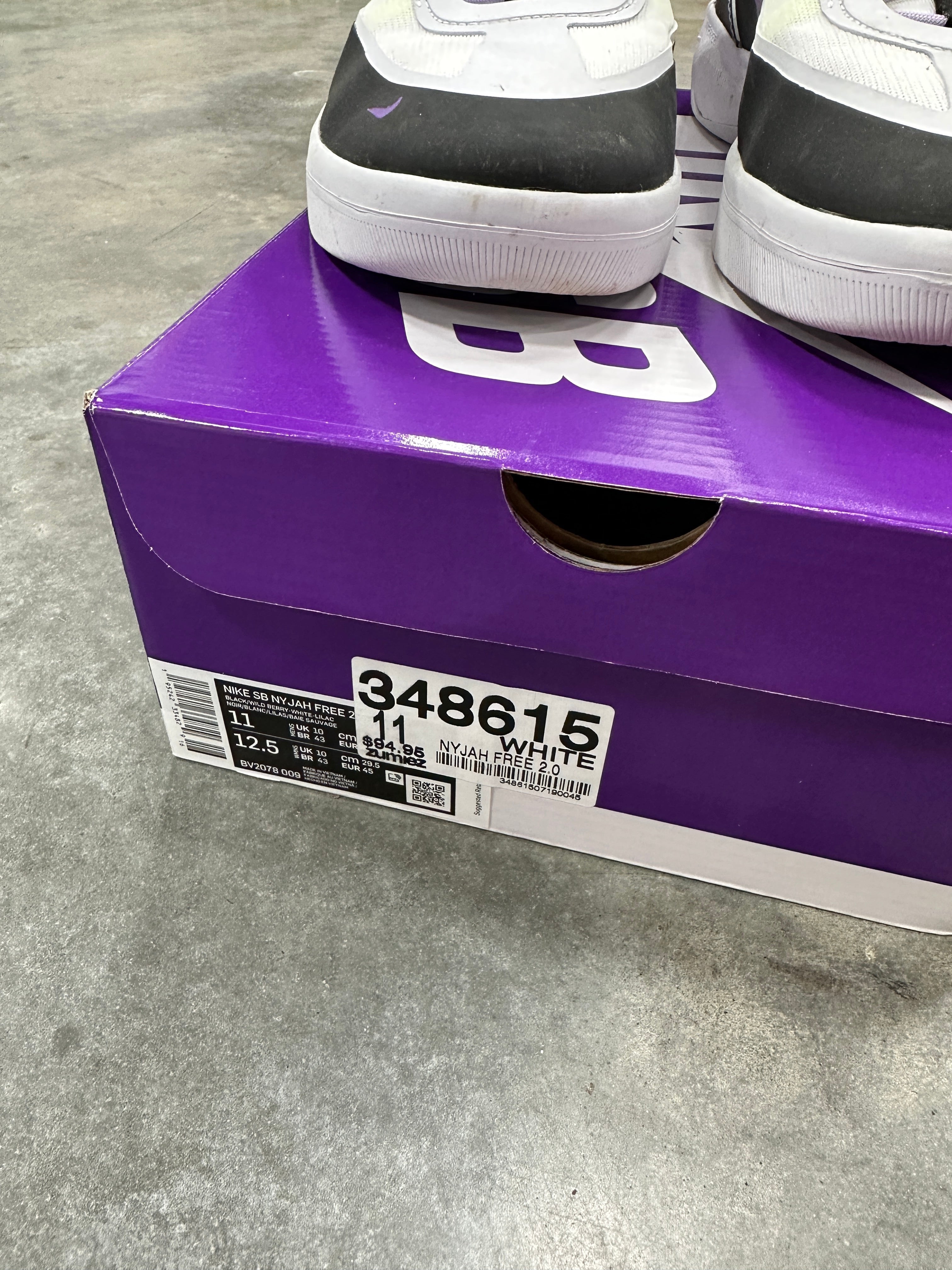 Nyah Free 2 Black/Berry/White sz 11