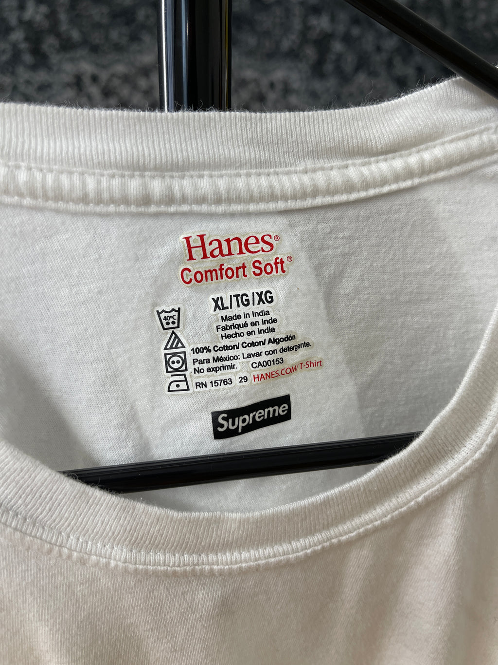 Supreme Hanes Under T-Shirt Sz XL