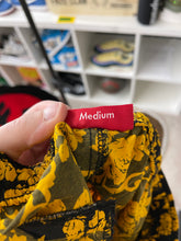 Load image into Gallery viewer, Supreme Warm Up Pant Black Floral Sz M
