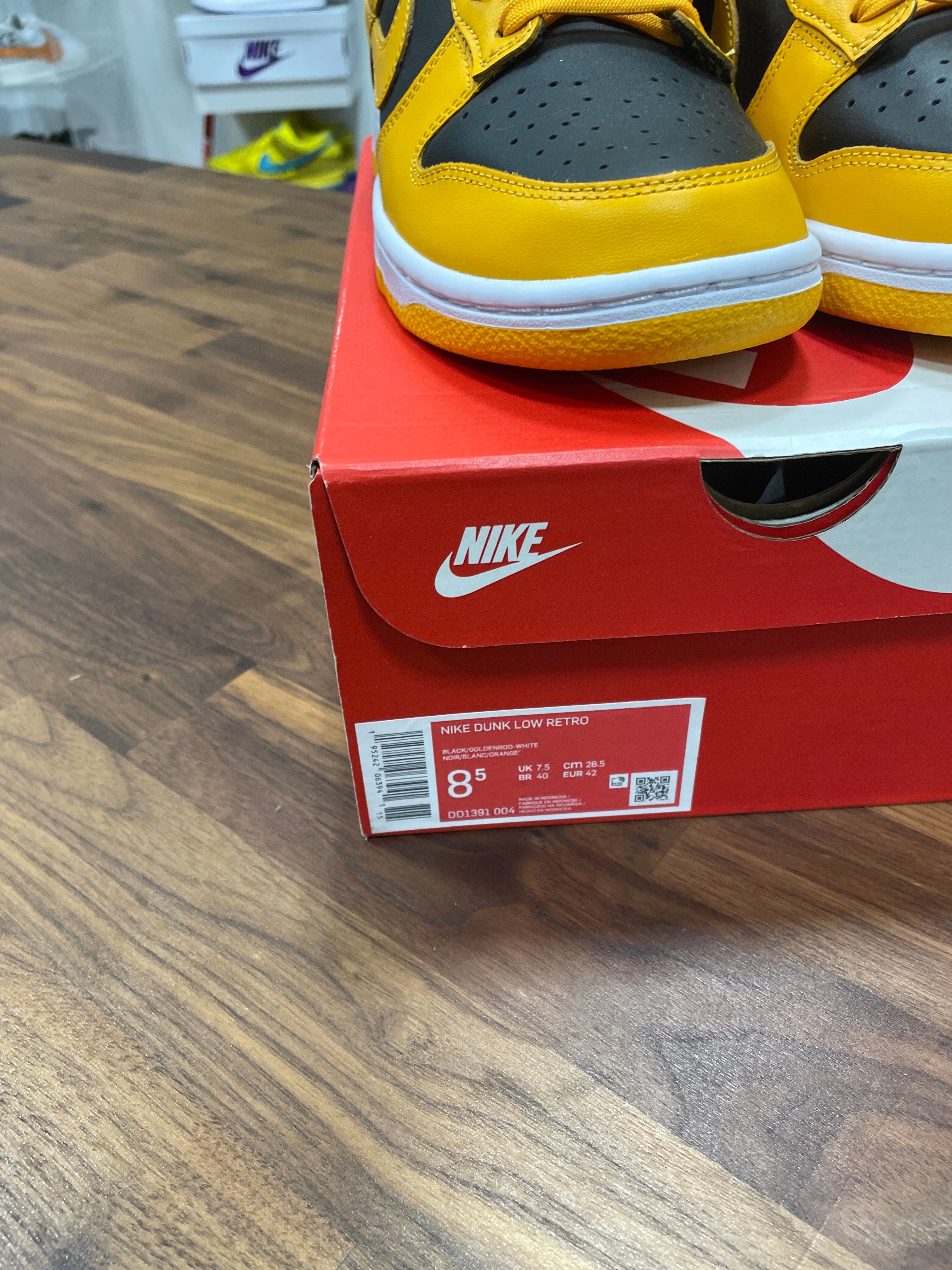 Nike Dunk Goldenrod Sz 8.5