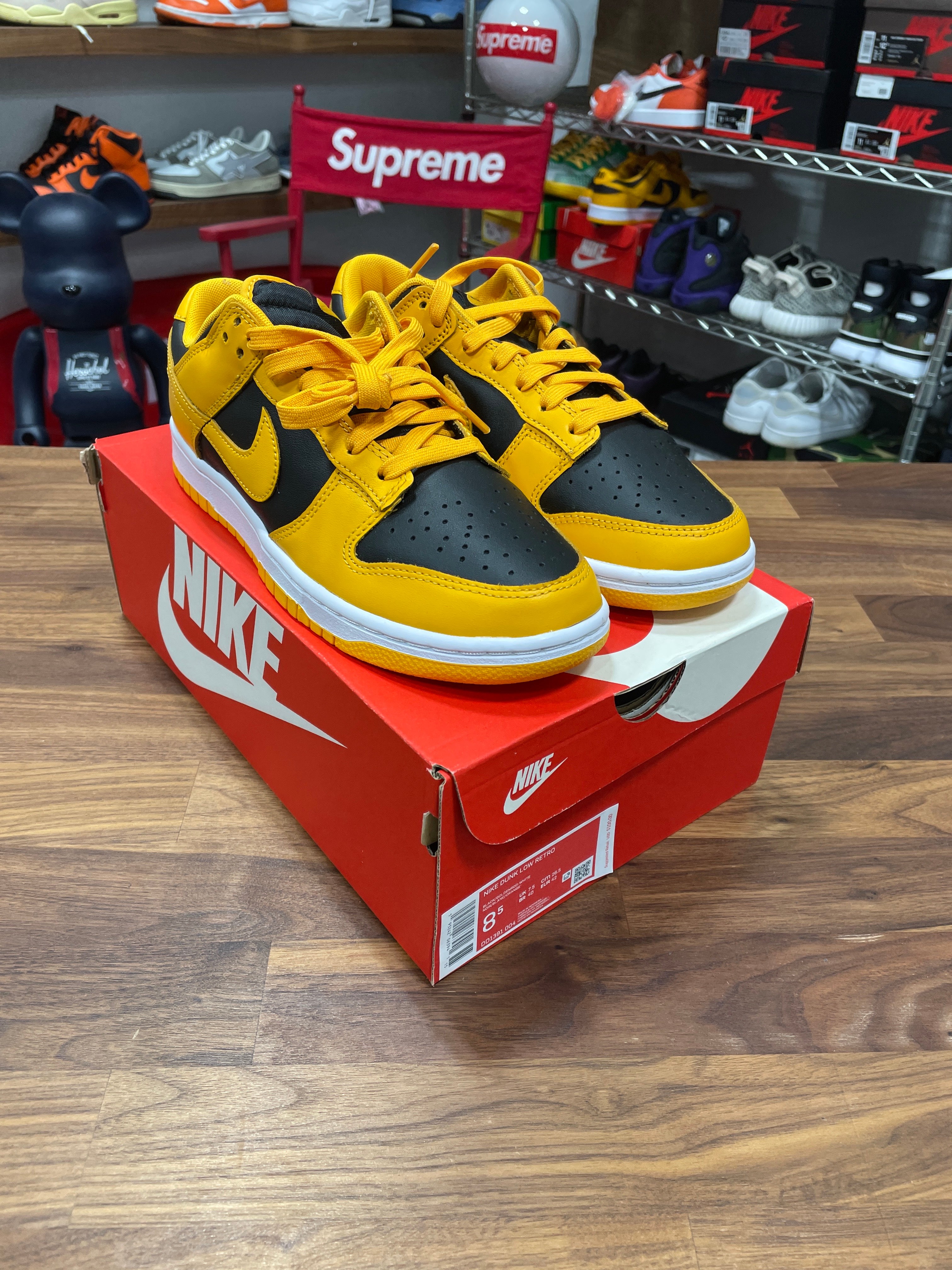 Nike Dunk Goldenrod Sz 8.5 DEFECT