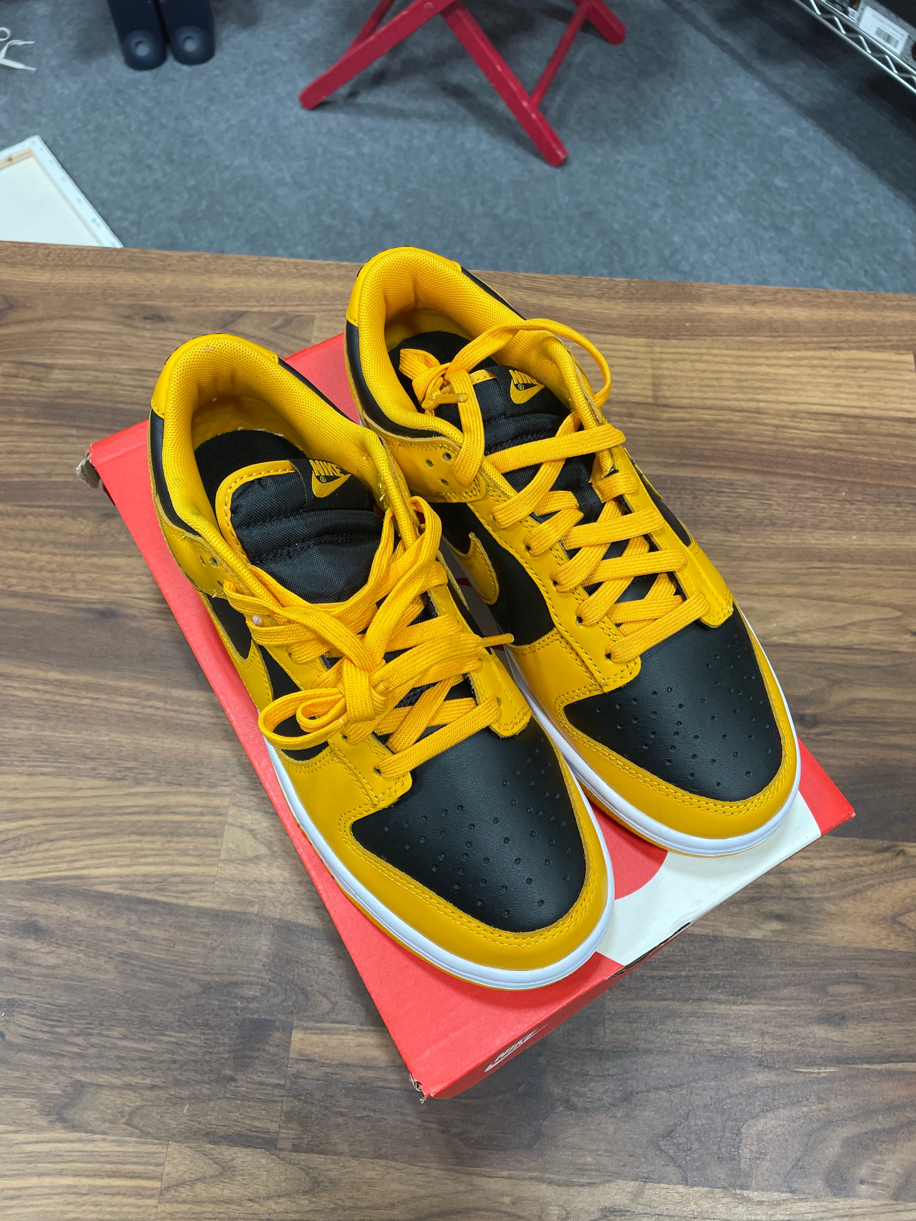 Nike Dunk Goldenrod Sz 8.5 DEFECT