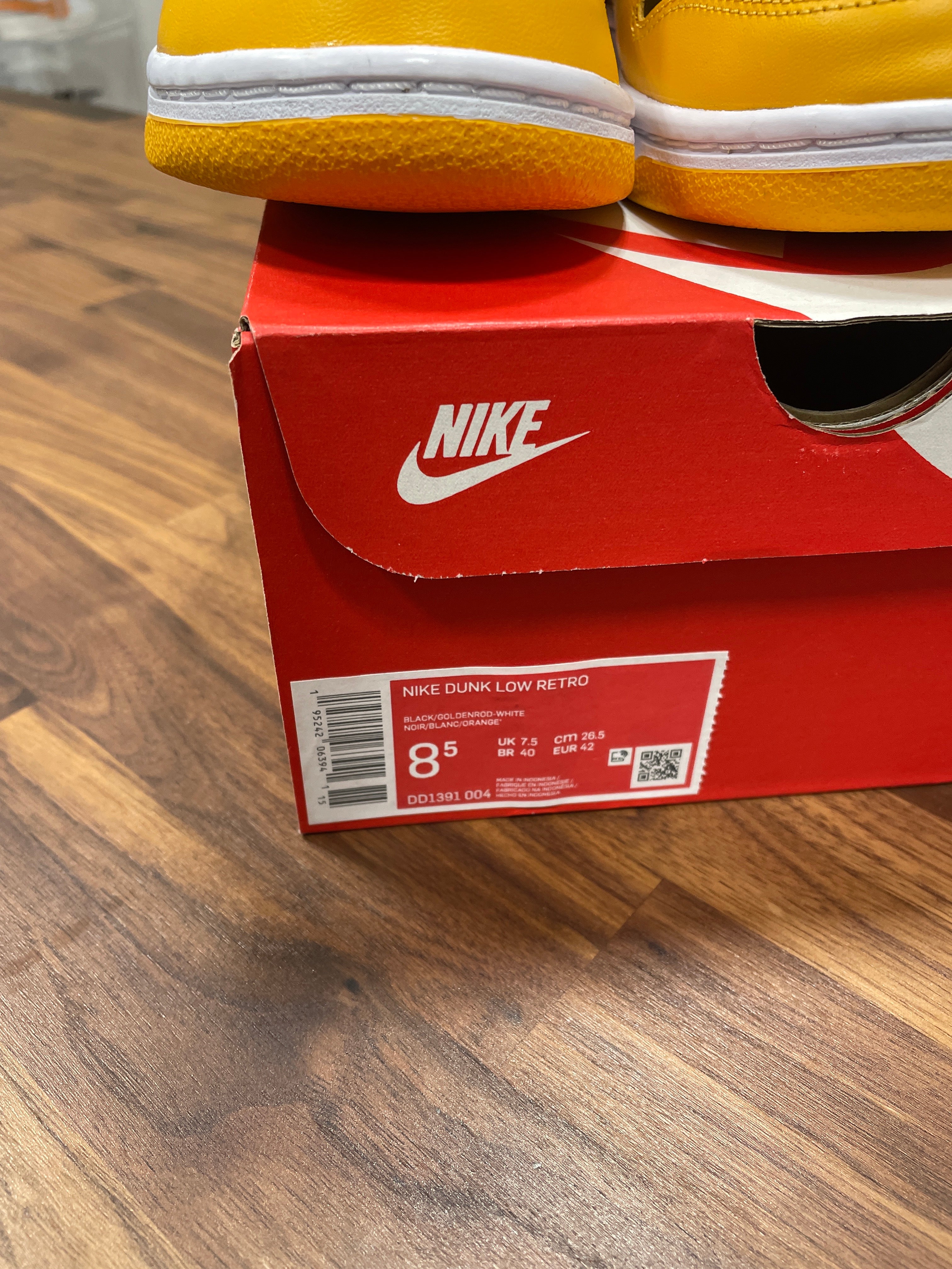 Nike Dunk GoldenRod Sz 11