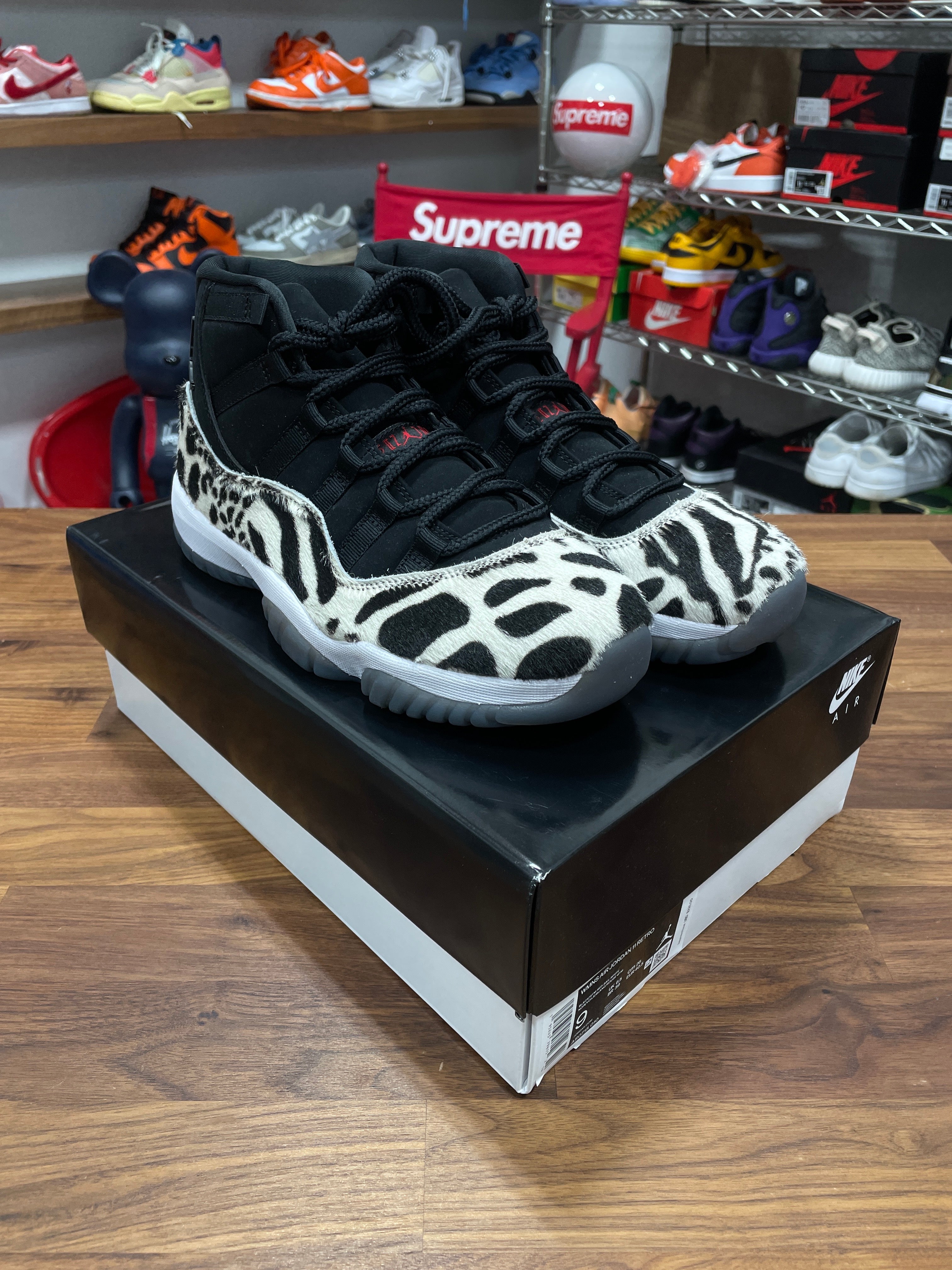 Jordan 11 Retro Animal Instinct WMNS Sz 9