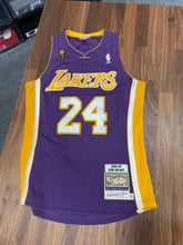 Load image into Gallery viewer, Lakers Kobe Mitchel &amp; Ness Jersey Sz S
