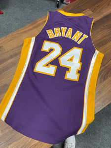 Lakers Kobe Mitchel & Ness Jersey Sz S