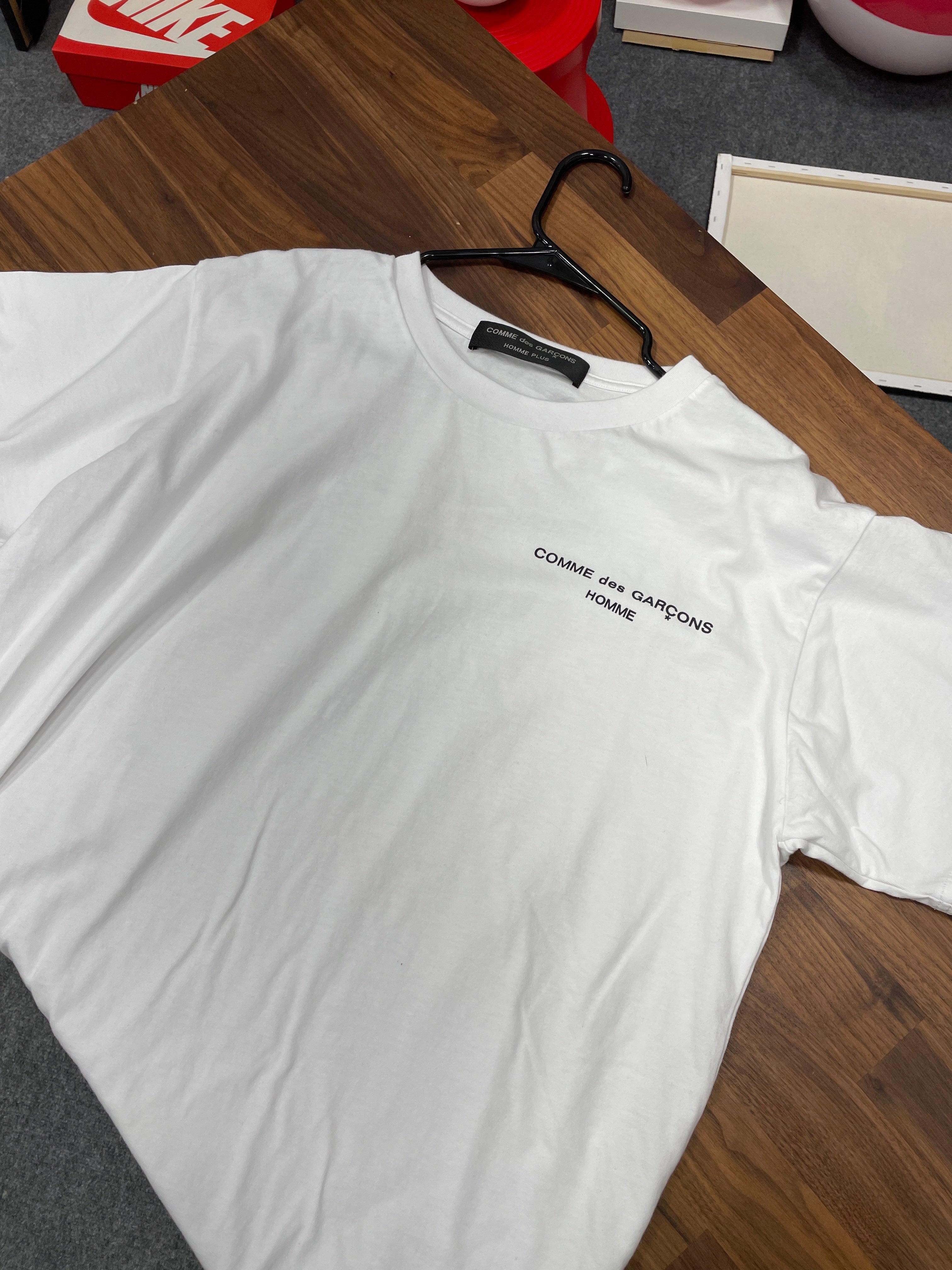 Comme Des Garcon T-shirts Sz L