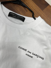 Load image into Gallery viewer, Comme Des Garcon T-shirts Sz L
