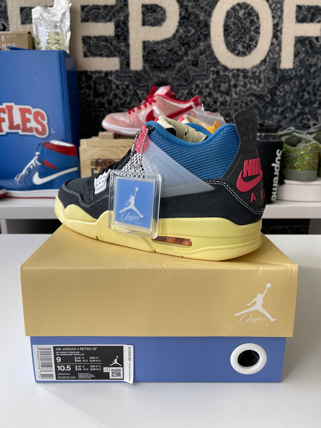 Nike Air Jordan 4 Union Sz 9