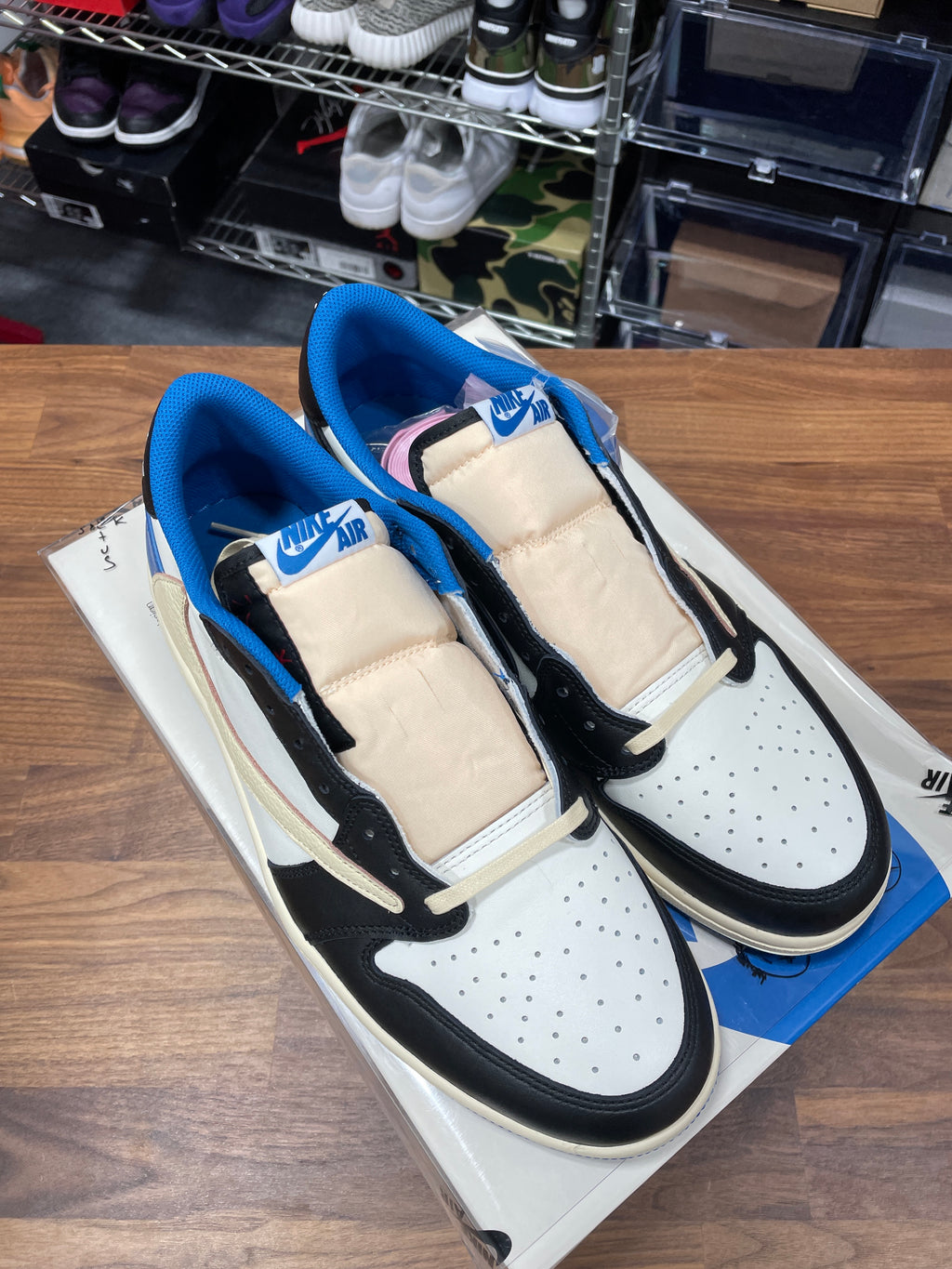 Jordan 1 Low Travis Scott x Fragment Sz 1