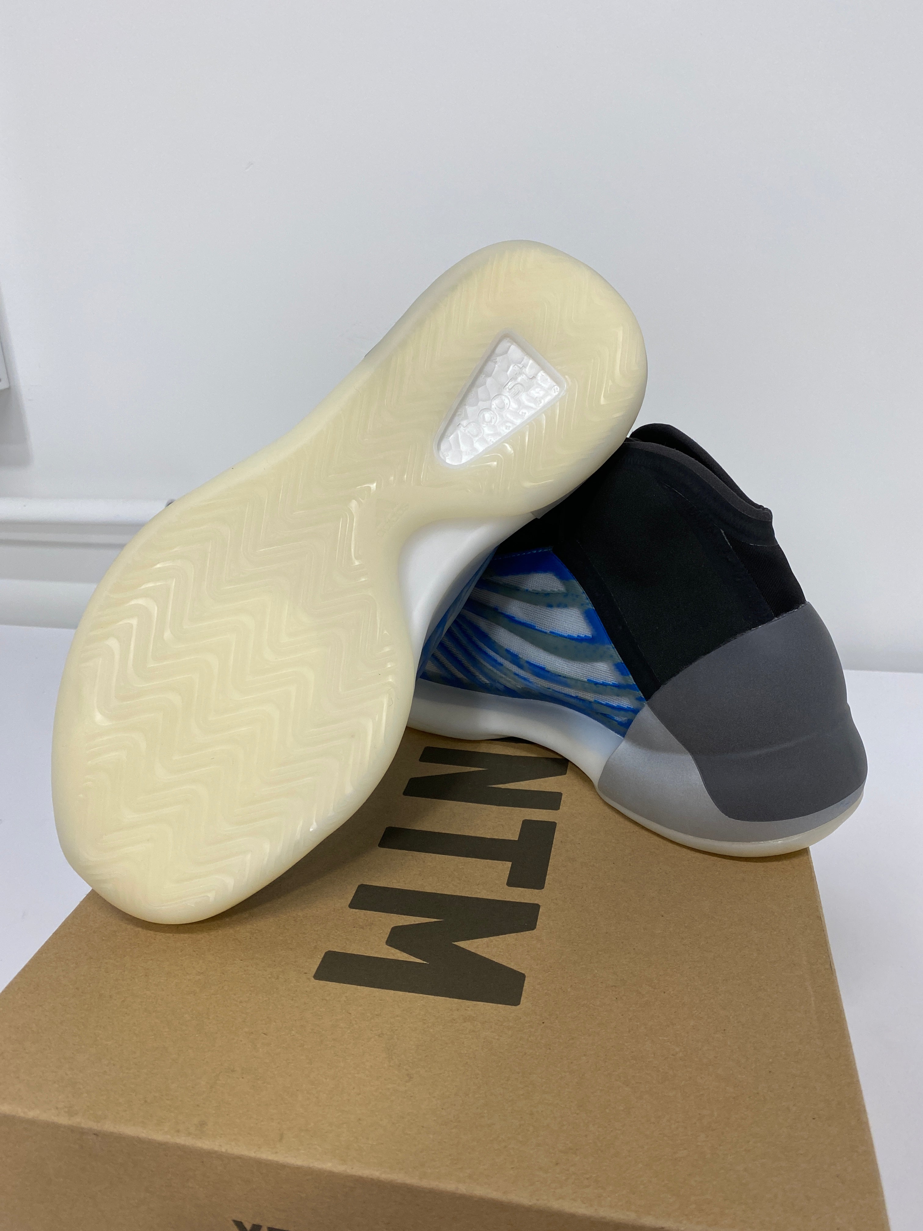Yeezy QNTM Frozen Blue Sz 11