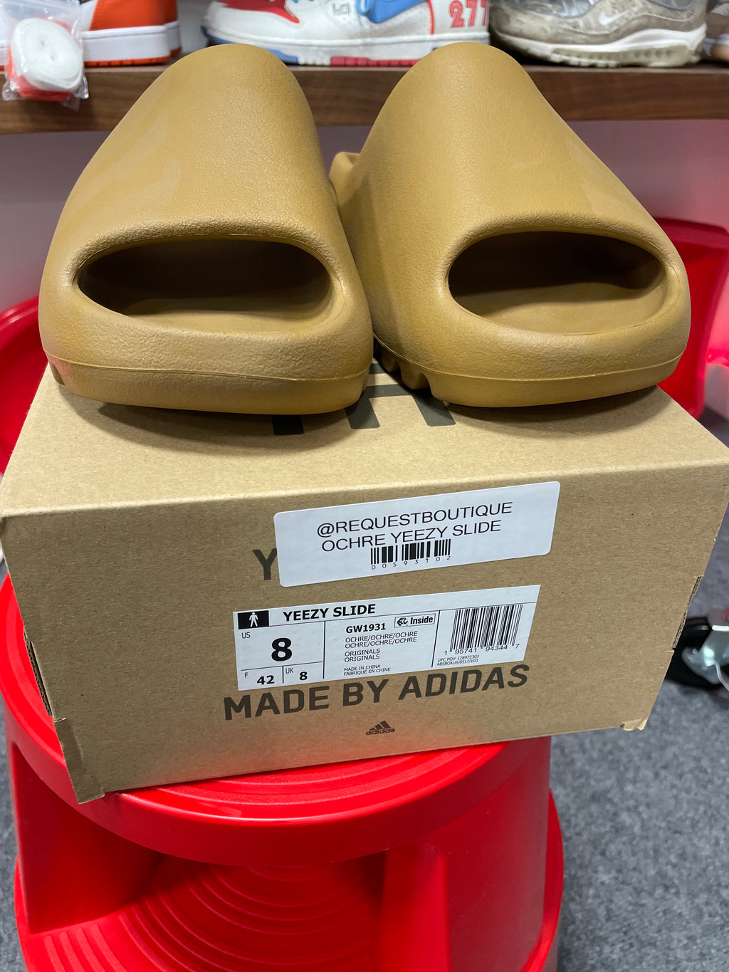 adidas Yeezy Slide Ochre Sz 8