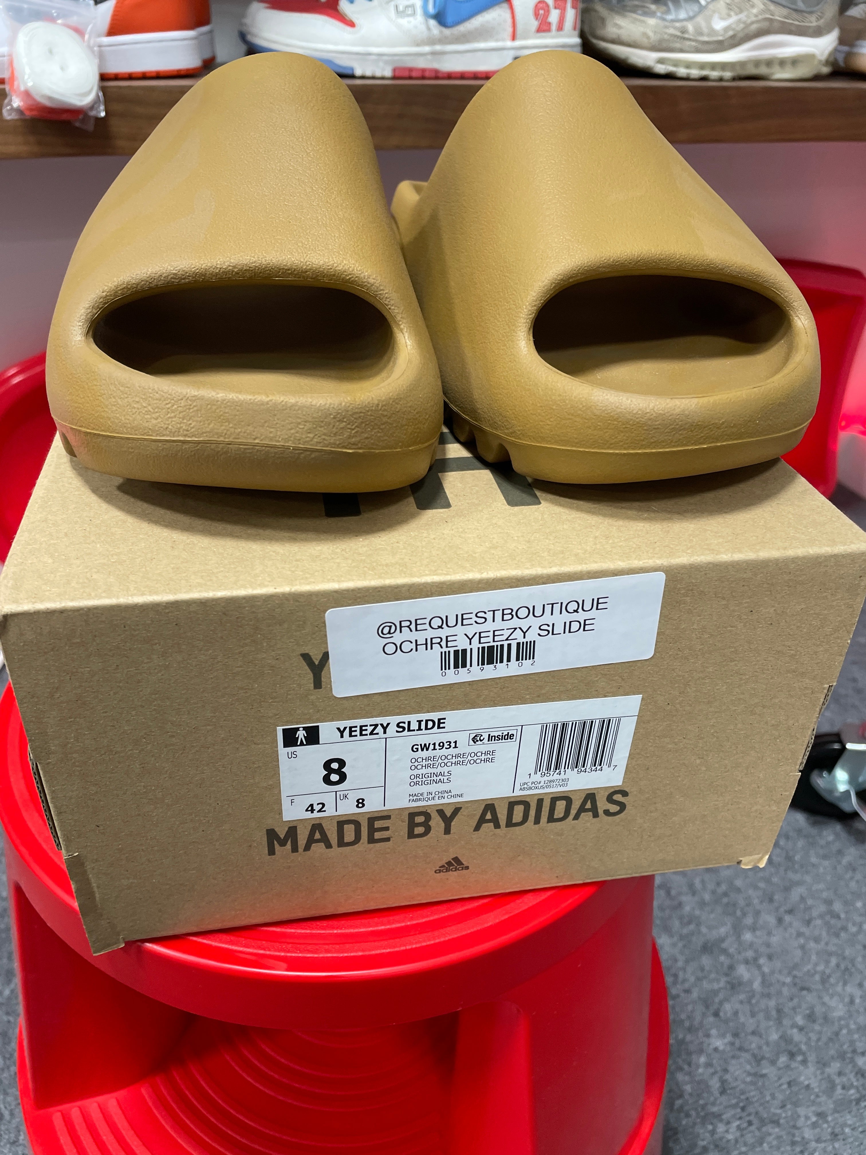 adidas Yeezy Slide Ochre Sz 8