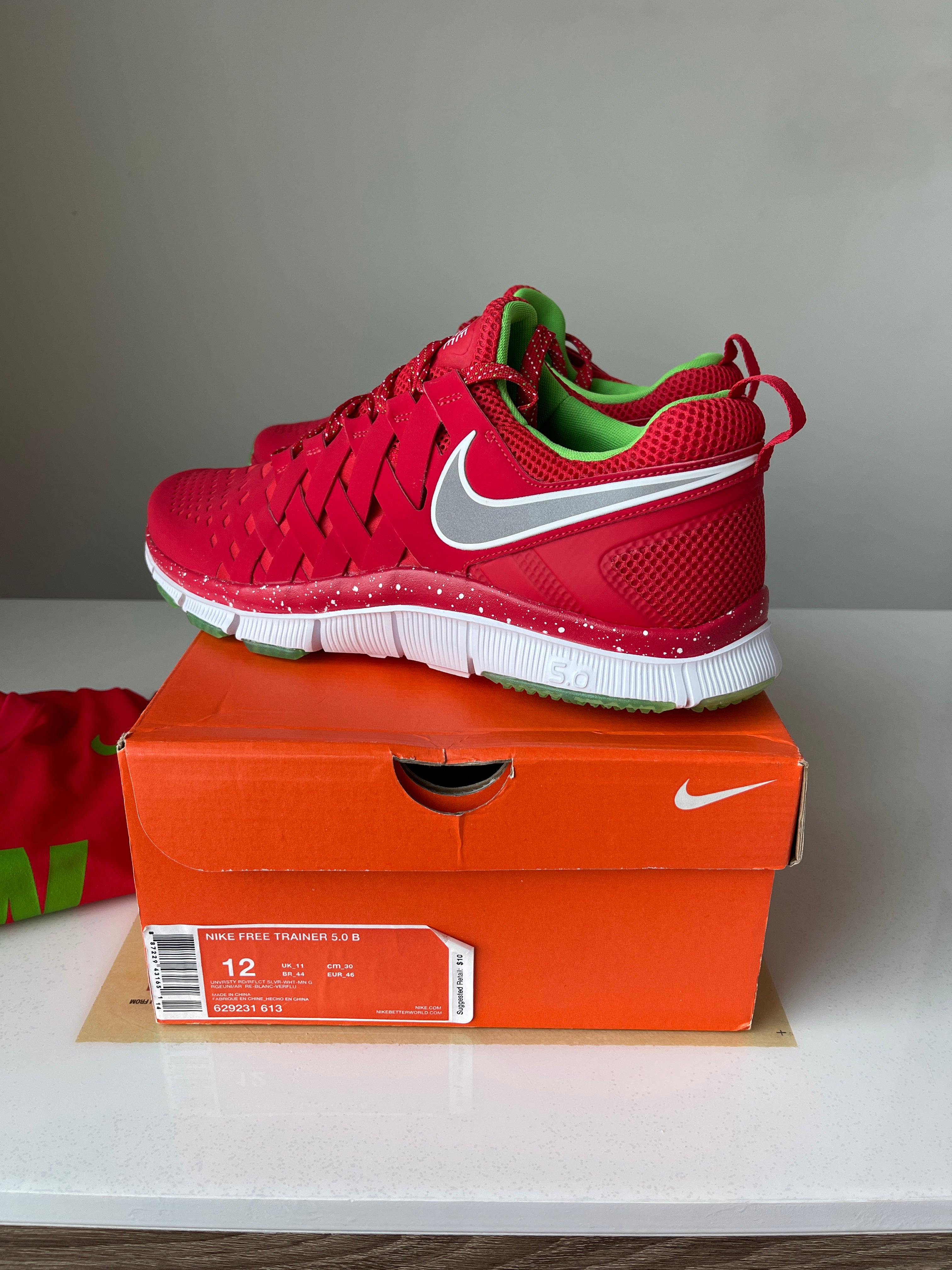 Nike Free Trainer Sample With T-Shirt Sz 12/XL