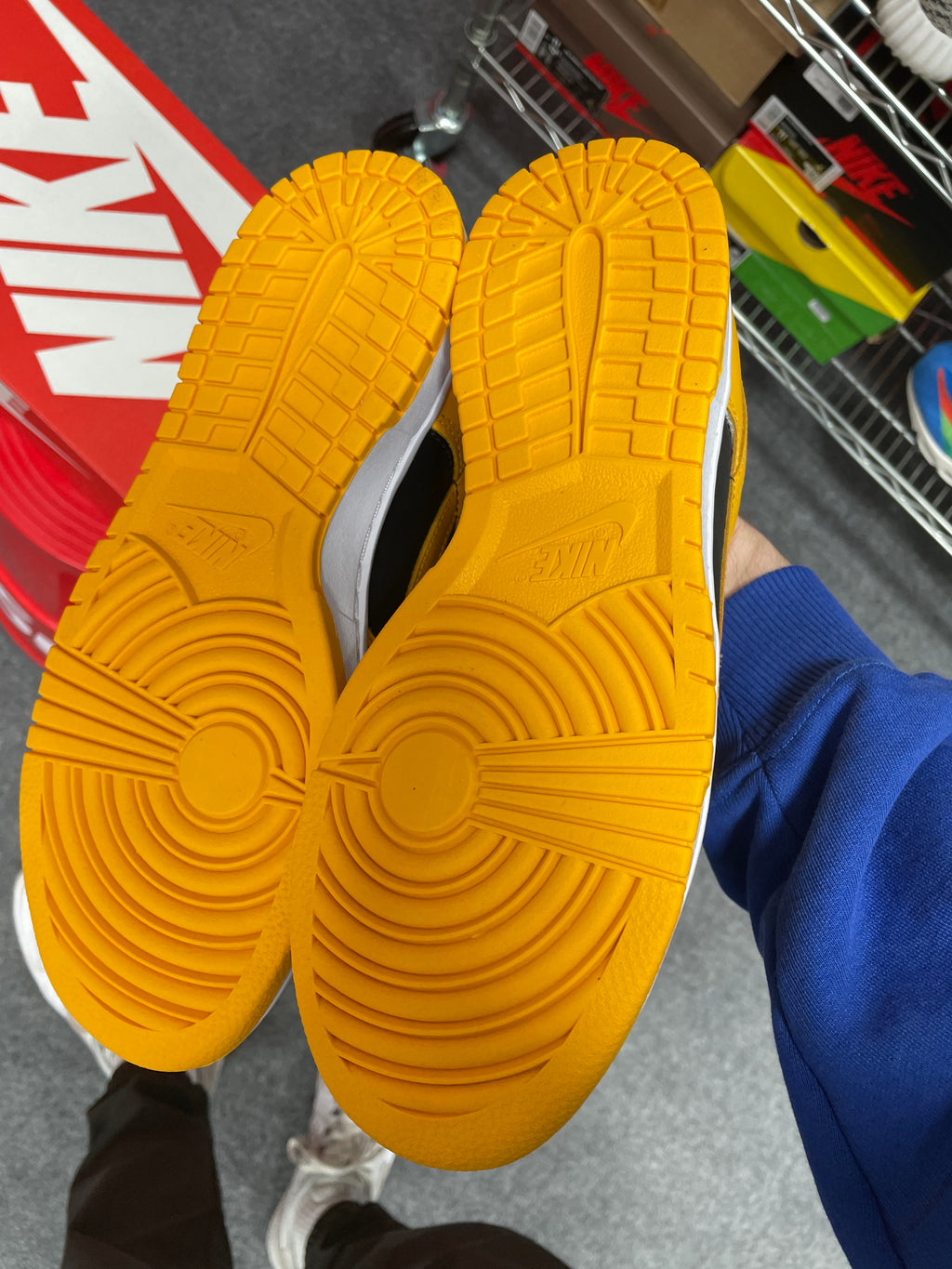 Nike Dunk Low Championship Goldenrod Sz 8.5