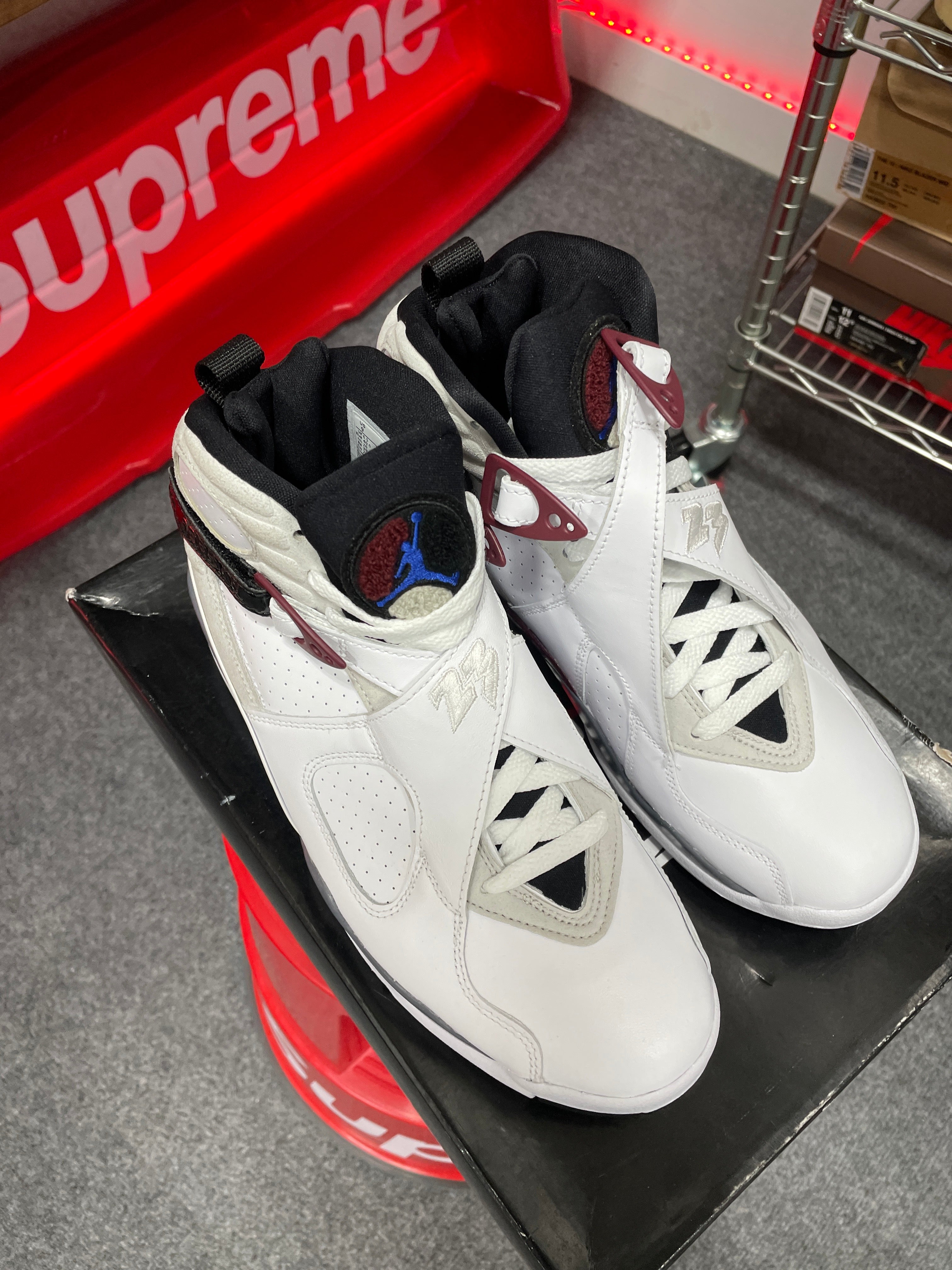 Jordan 8 Retro White Burgundy Sz 9W