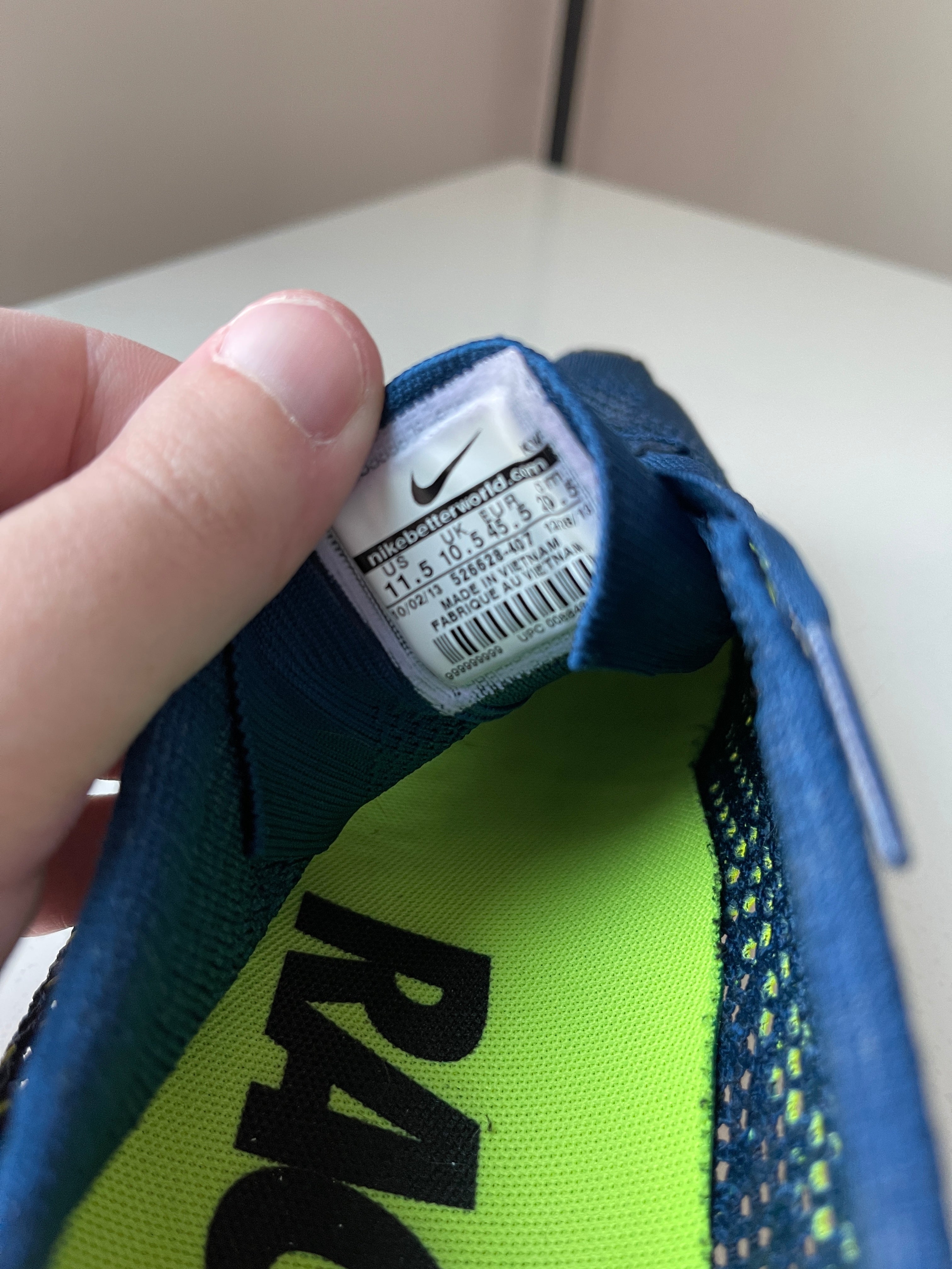 Nike Fly Knit Racer Sz 11.5 No Box