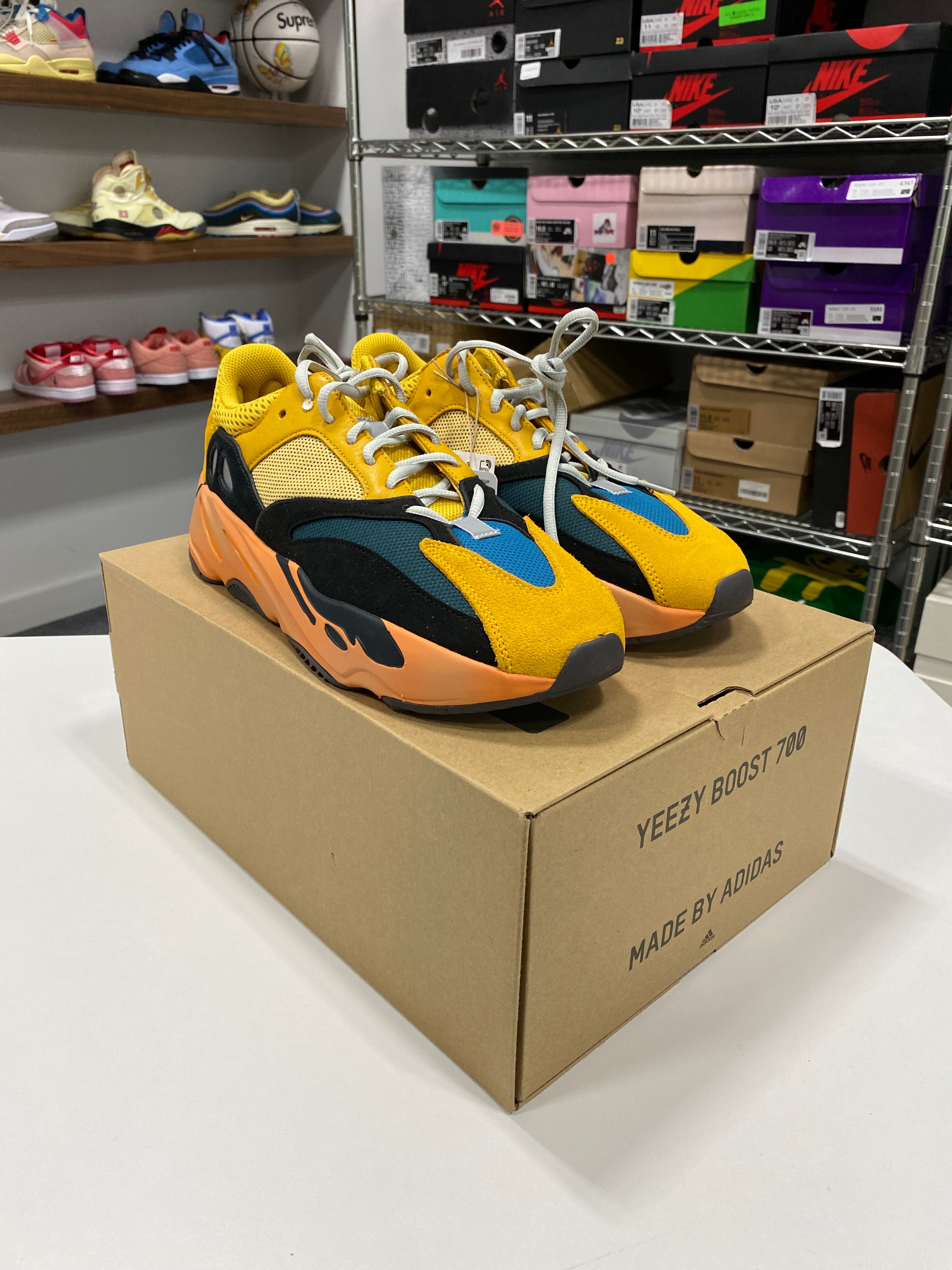 Yeezy 700 Sun Sz 11
