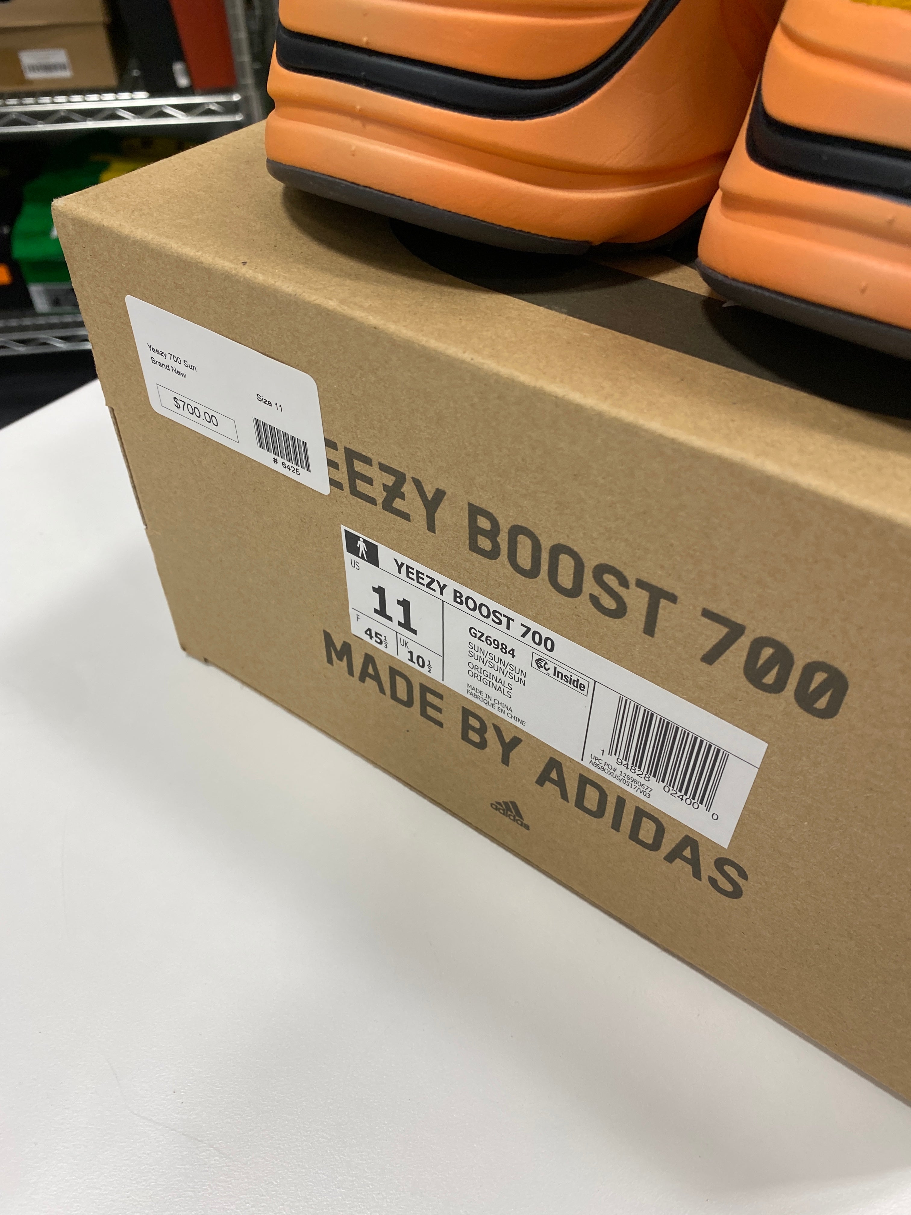 Yeezy 700 Sun Sz 11