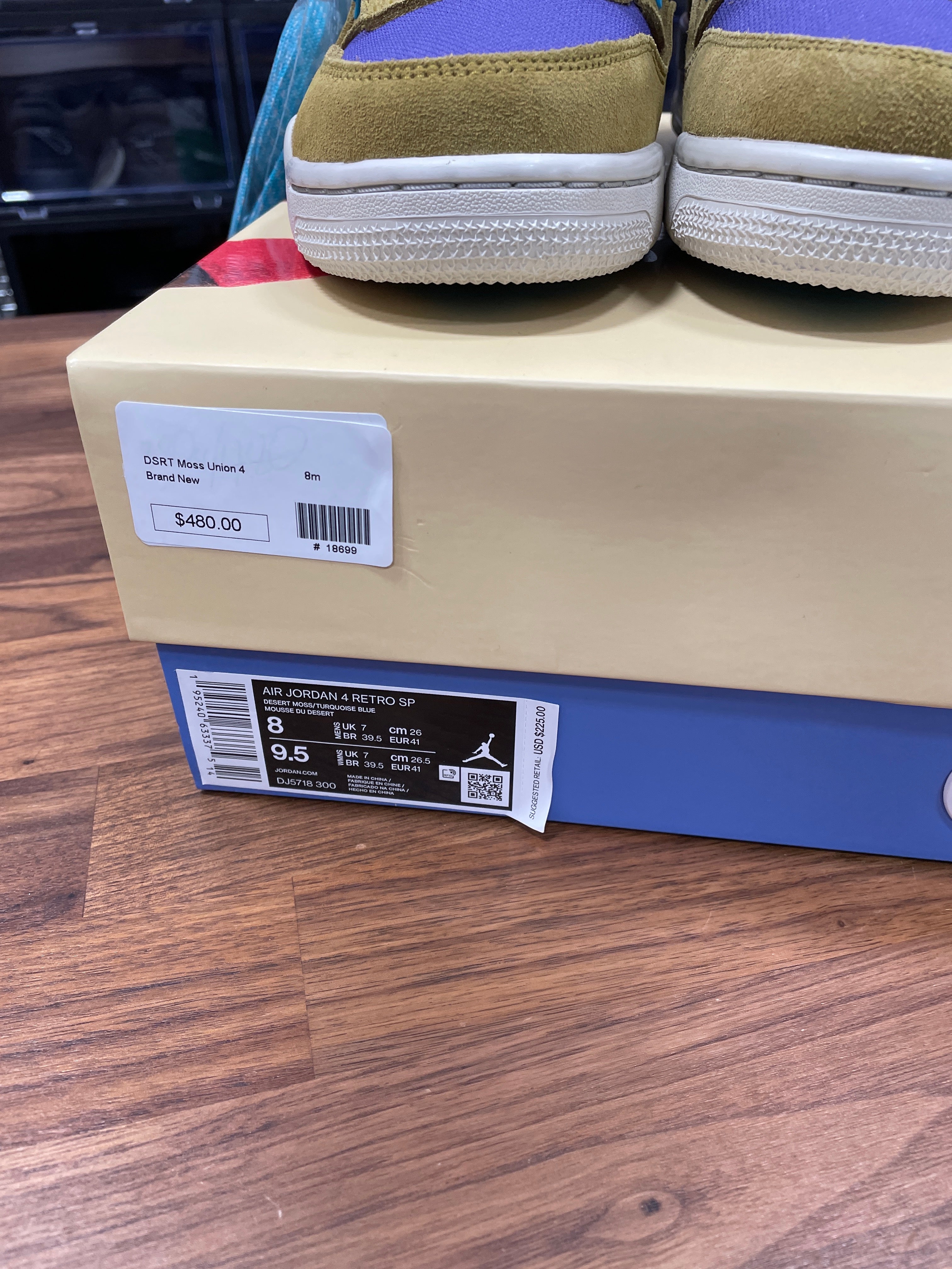 Jordan 4 Union Desert Moss Sz 8 (M)