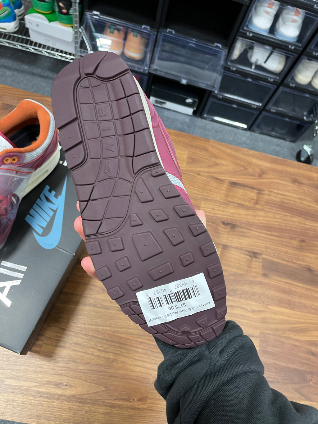 Nike Air Max 1 Patta Maroon Sz 9.5