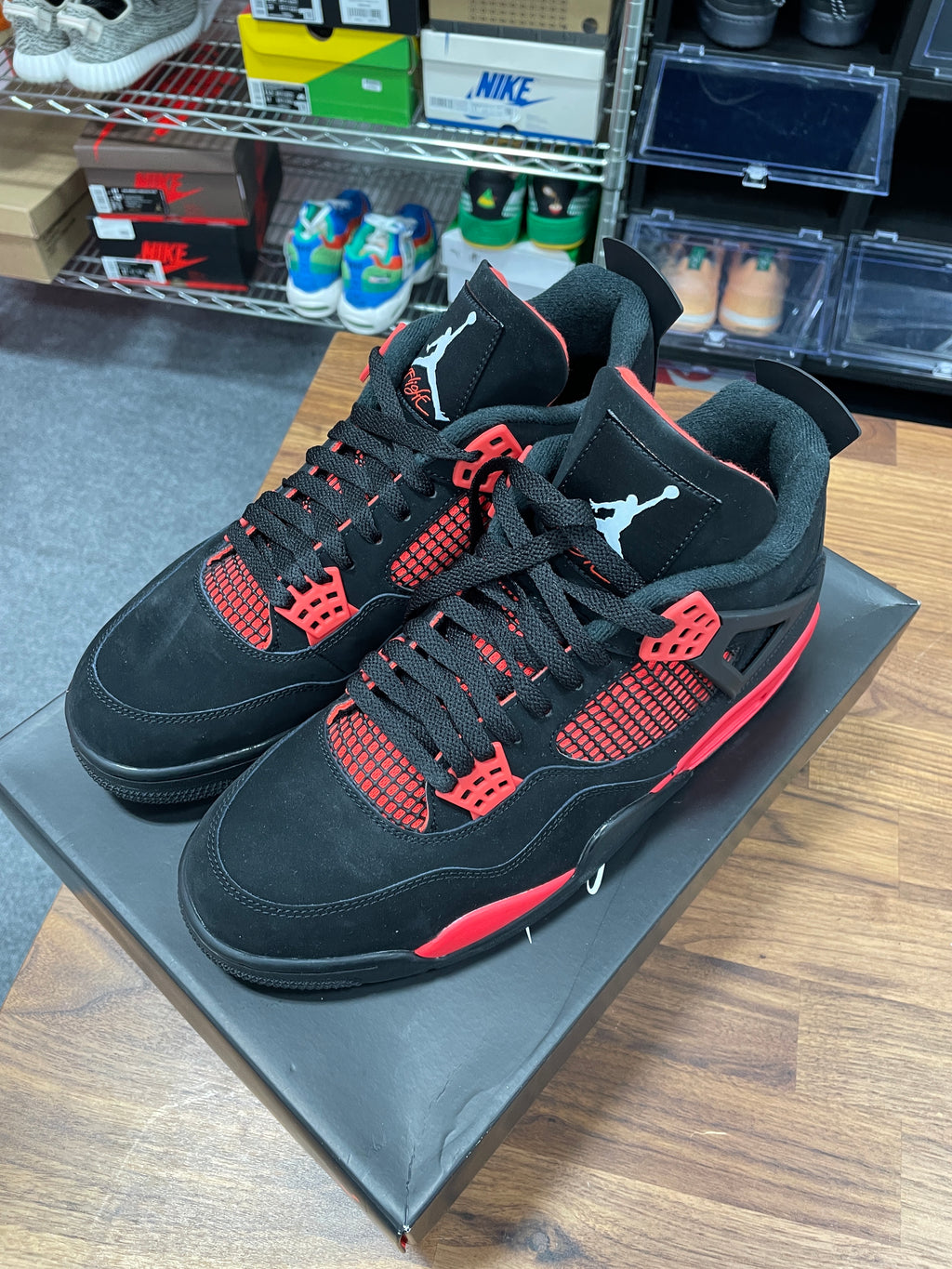 Jordan 4 Red Thunder Sz 11