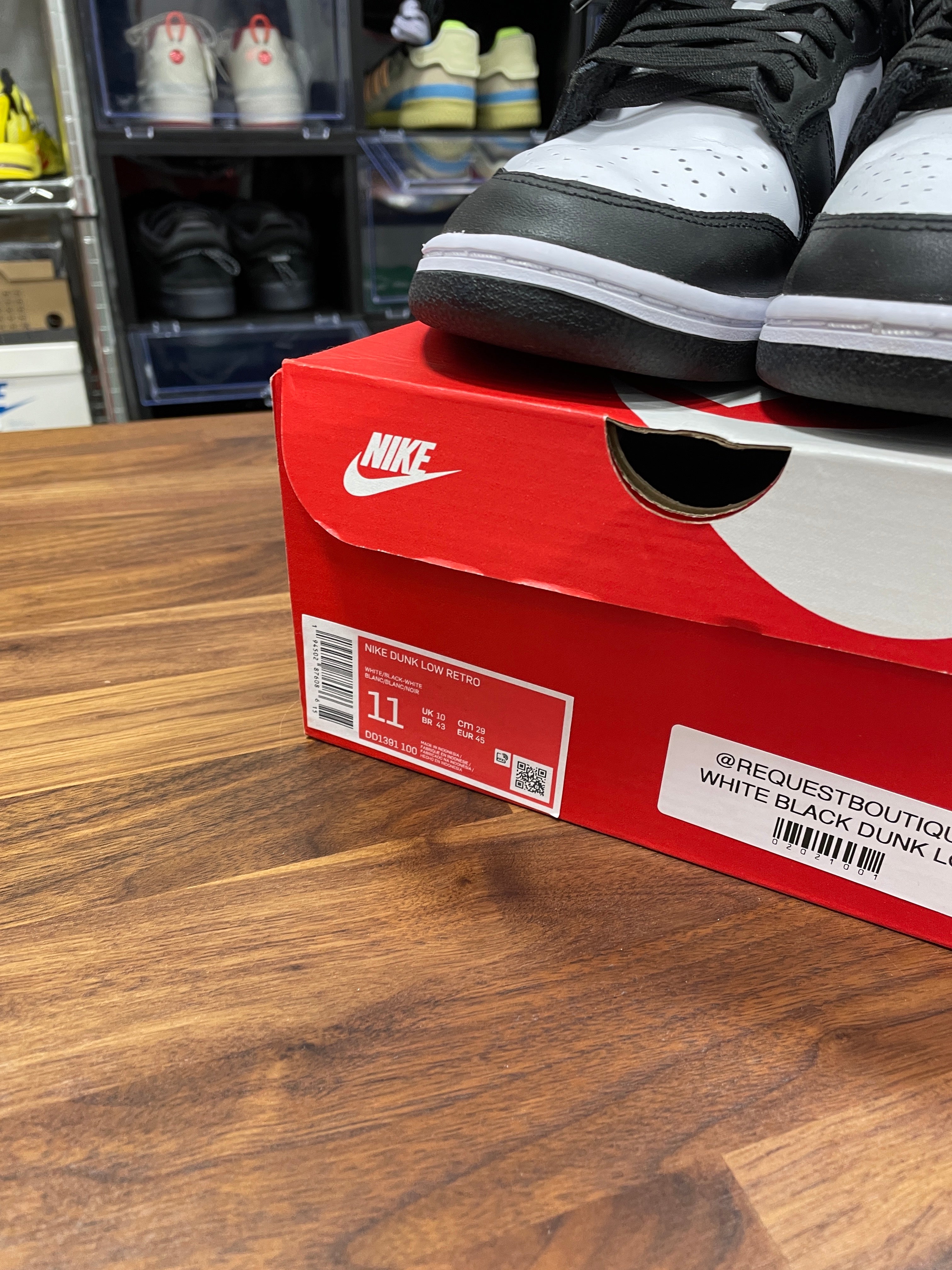 Nike Dunk Low Retro White Black Sz 11