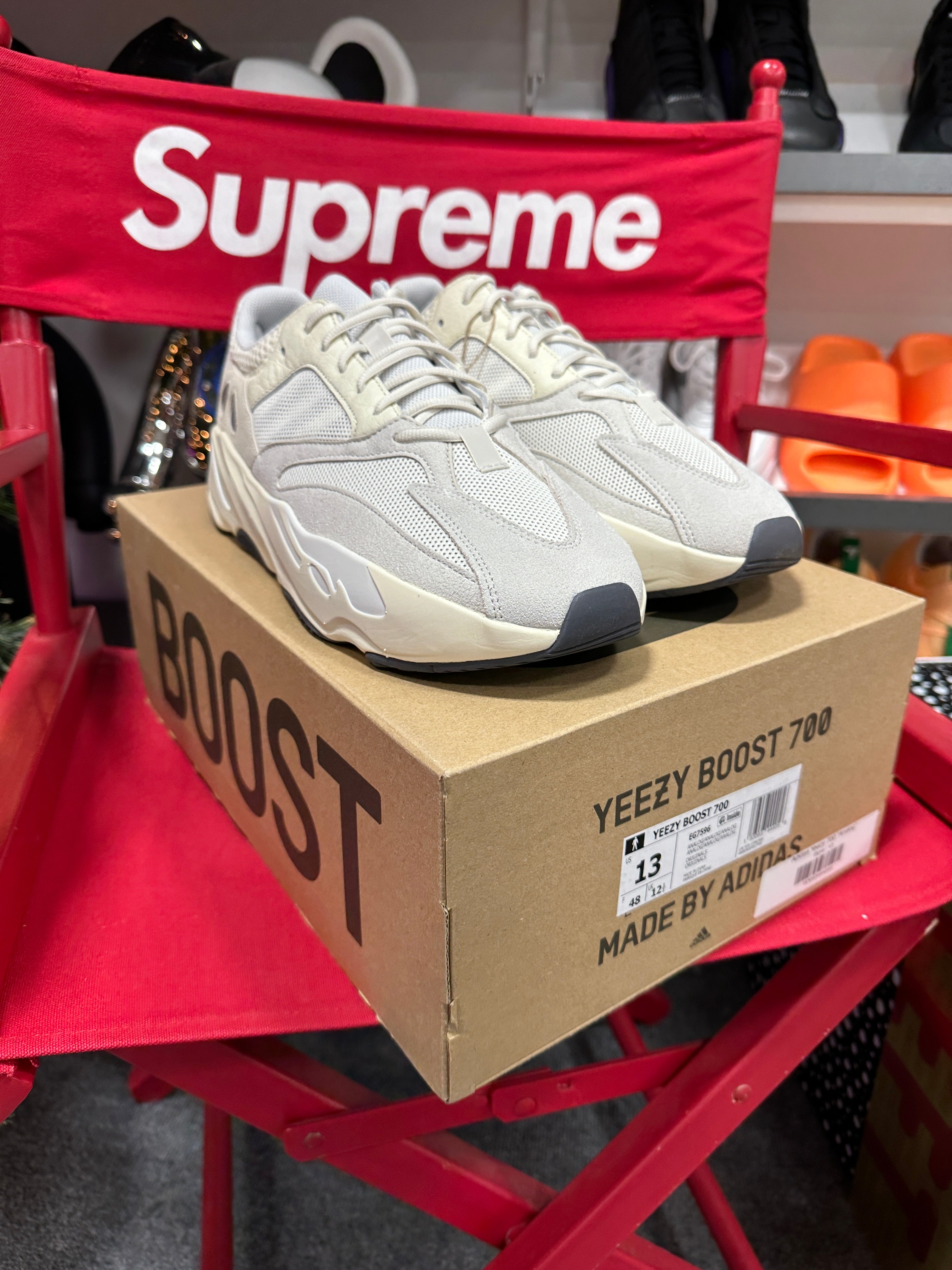 adidas Yeezy Boost 700 Analog Sz 13