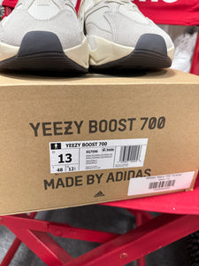 adidas Yeezy Boost 700 Analog Sz 13