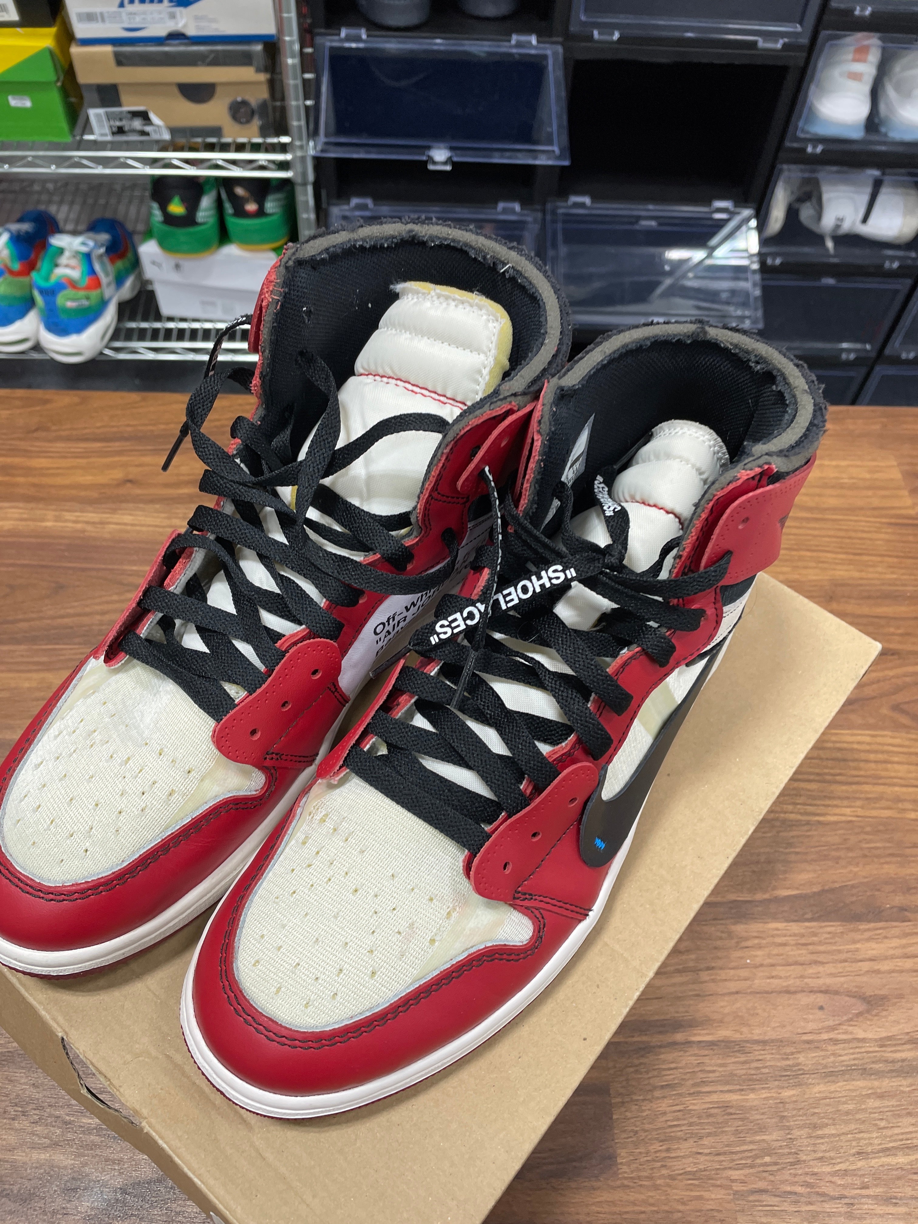 Jordan 1 Retro High Off-White Chicago Sz 10.5