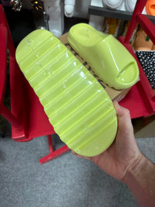 adidas Yeezy Slide Glow Green Sz 10