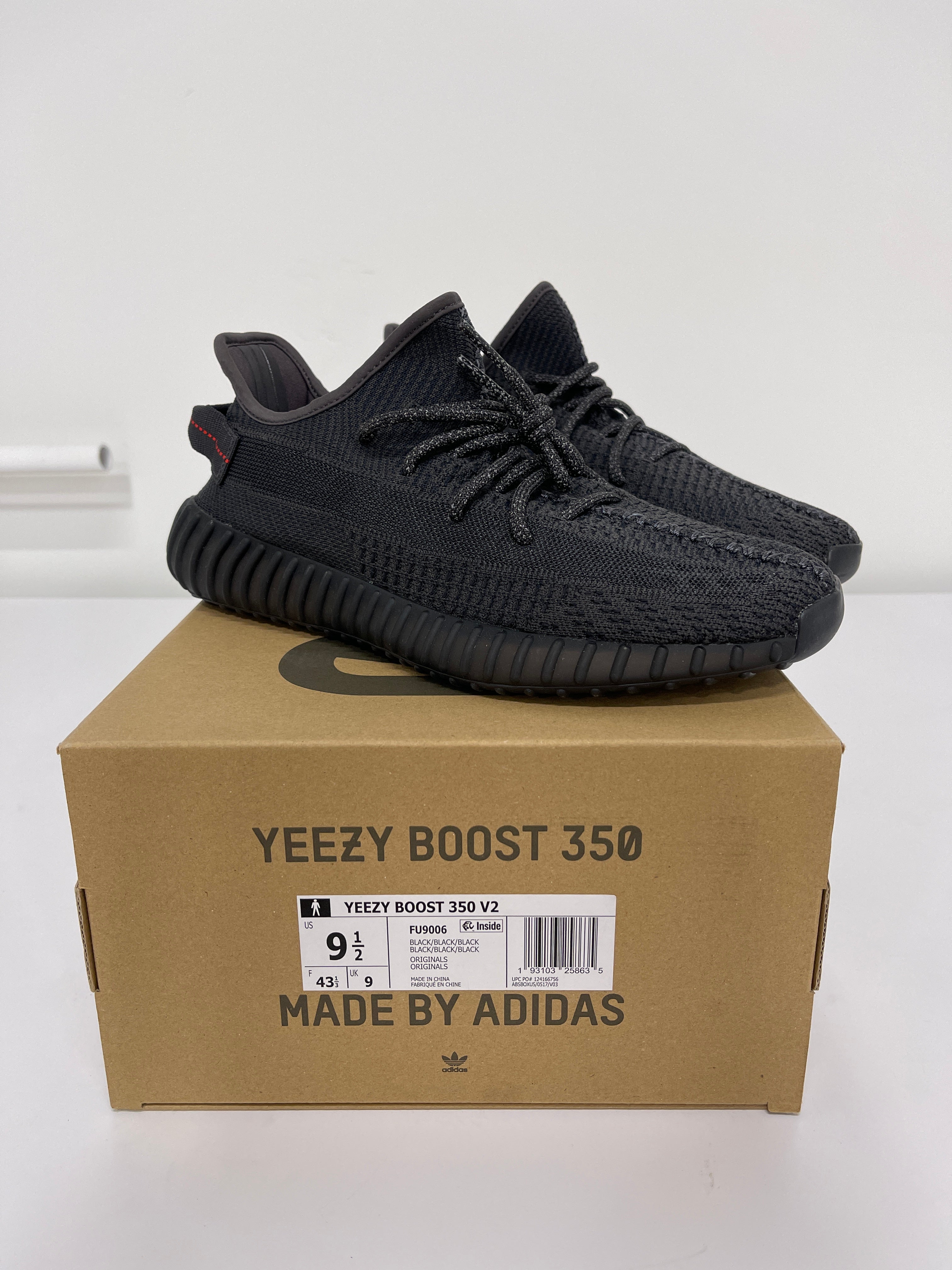 Yeezy 350 V2 Black Sz 9.5