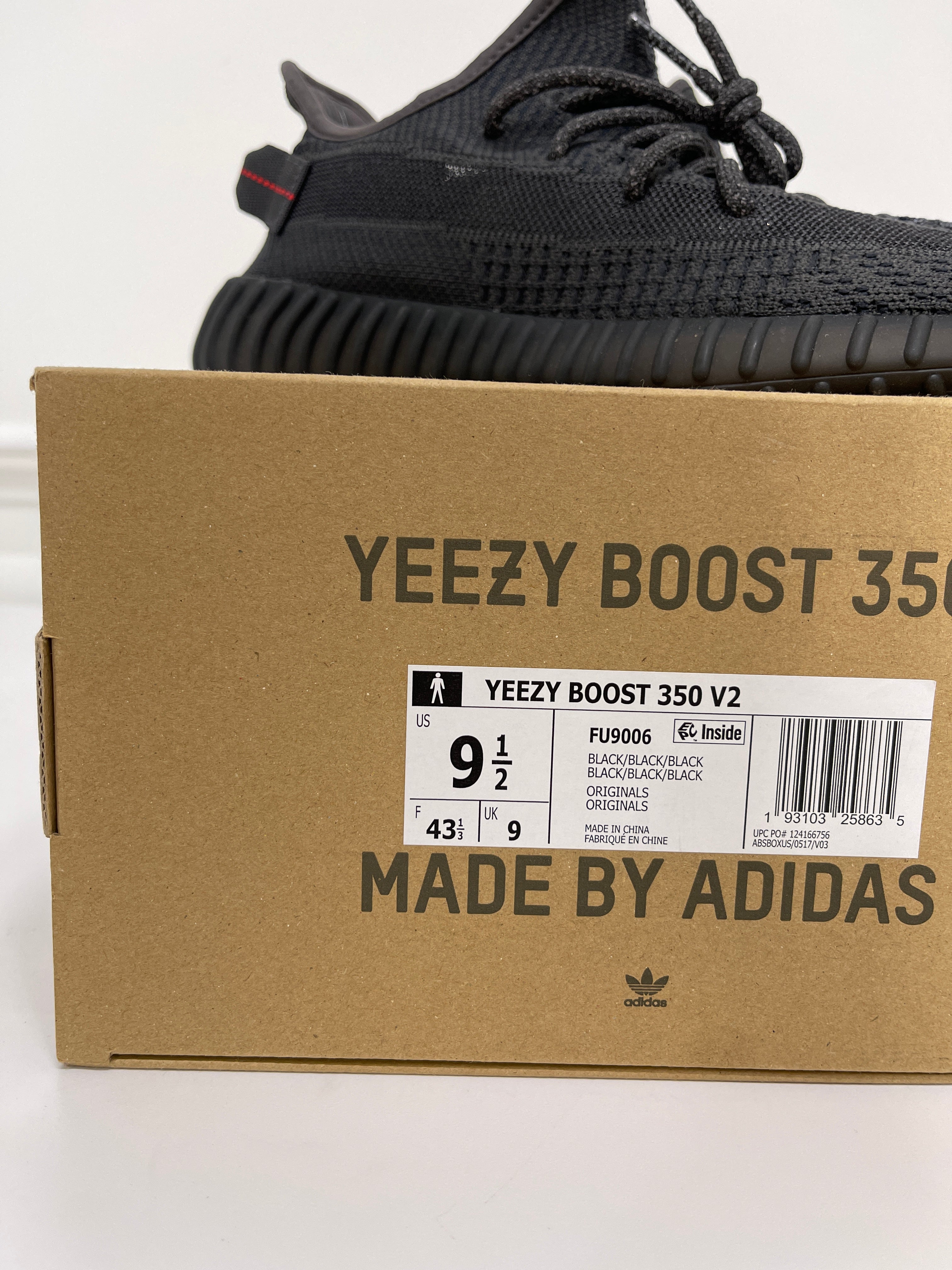 Yeezy 350 V2 Black Sz 9.5