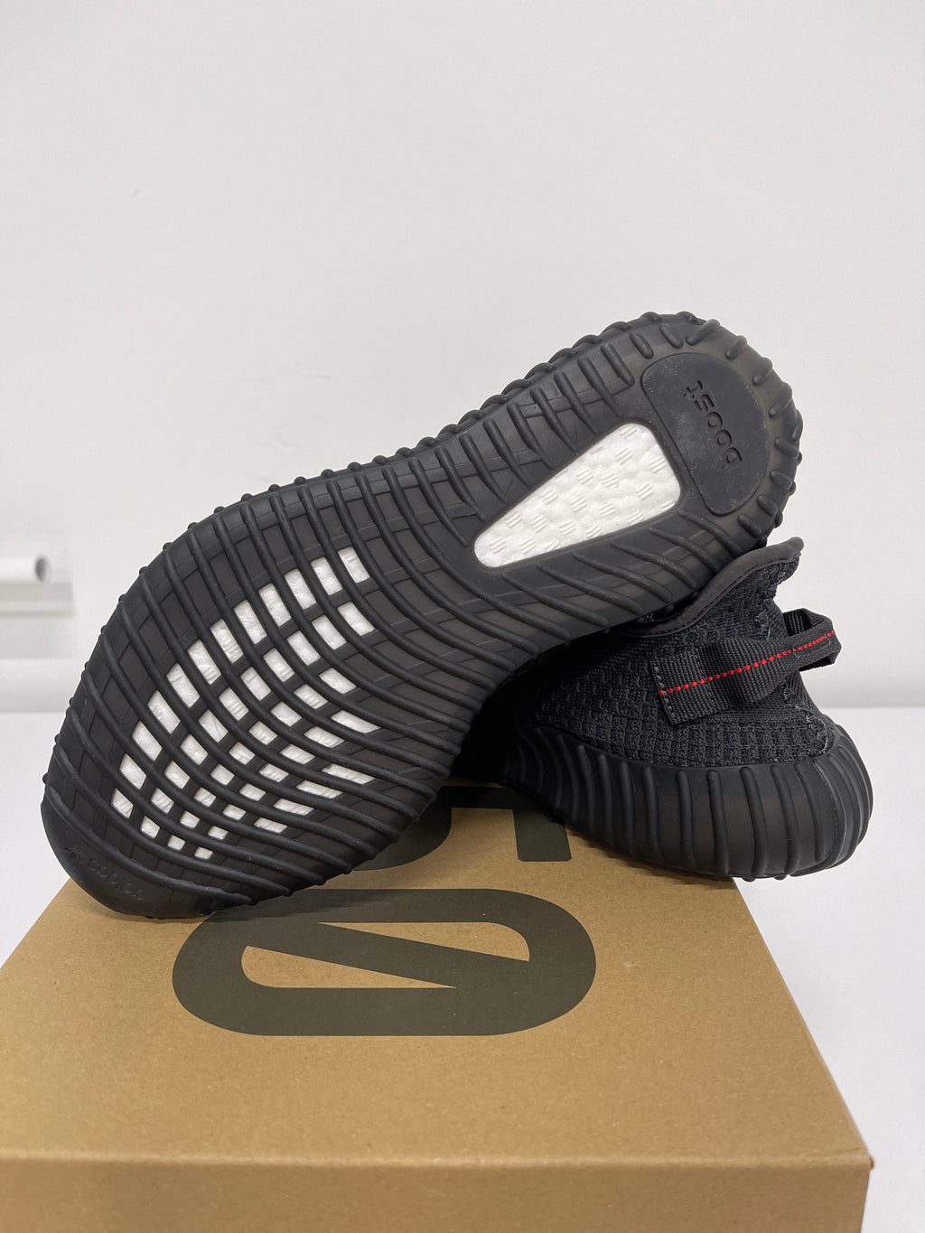 Yeezy 350 V2 Black Sz 9.5