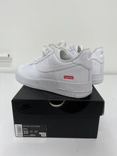 Load image into Gallery viewer, Nike Air Force 1 Supreme Sz 10
