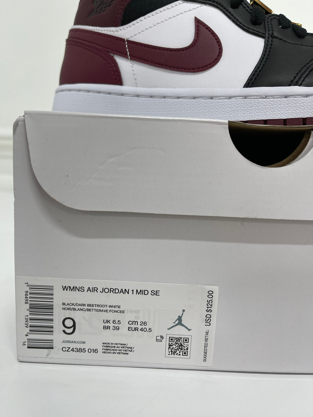 Nike Air Jordan 1 Mid WMNS Sz 9
