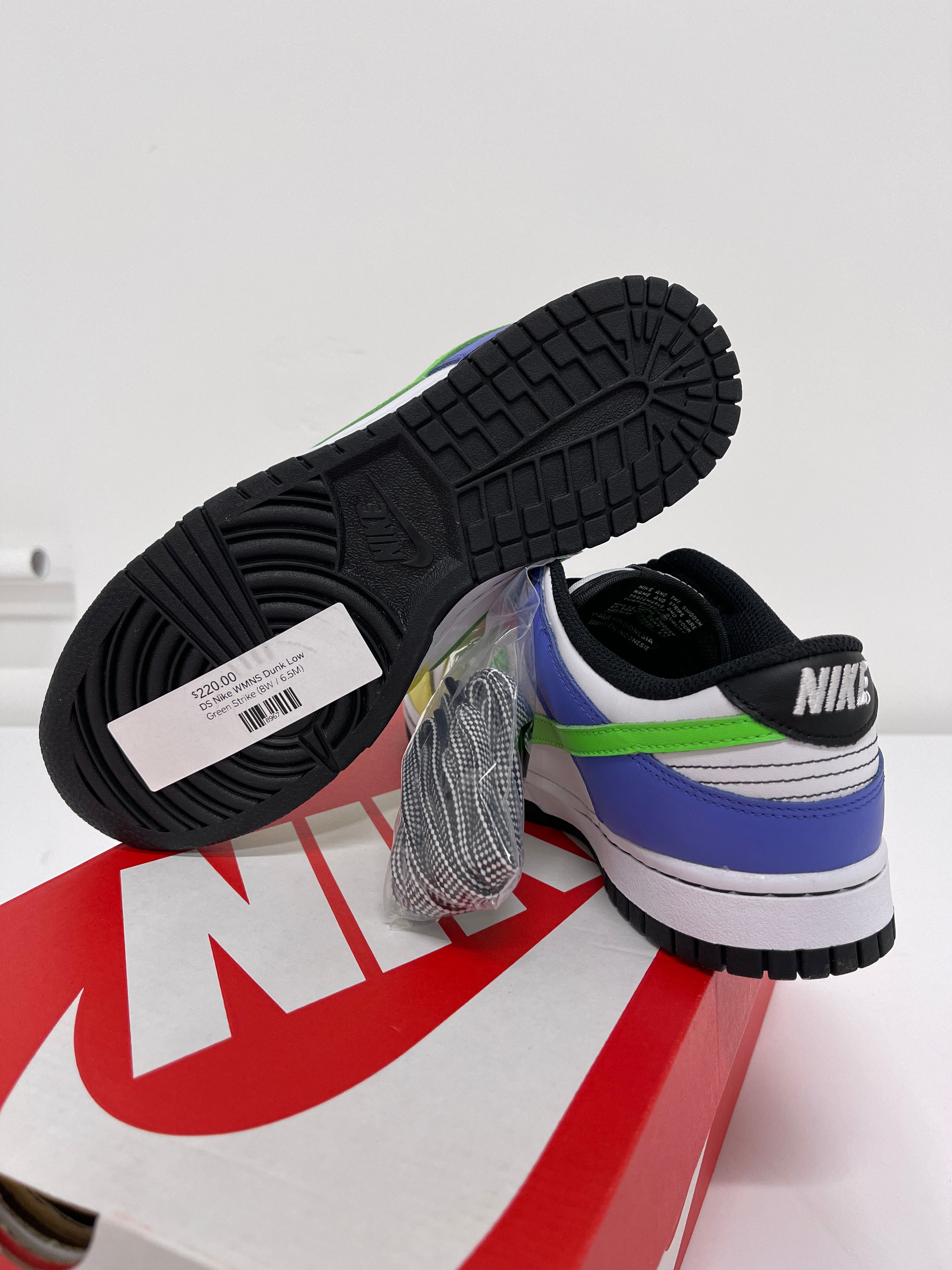 Nike Dunk Low Green Strike Sz W8