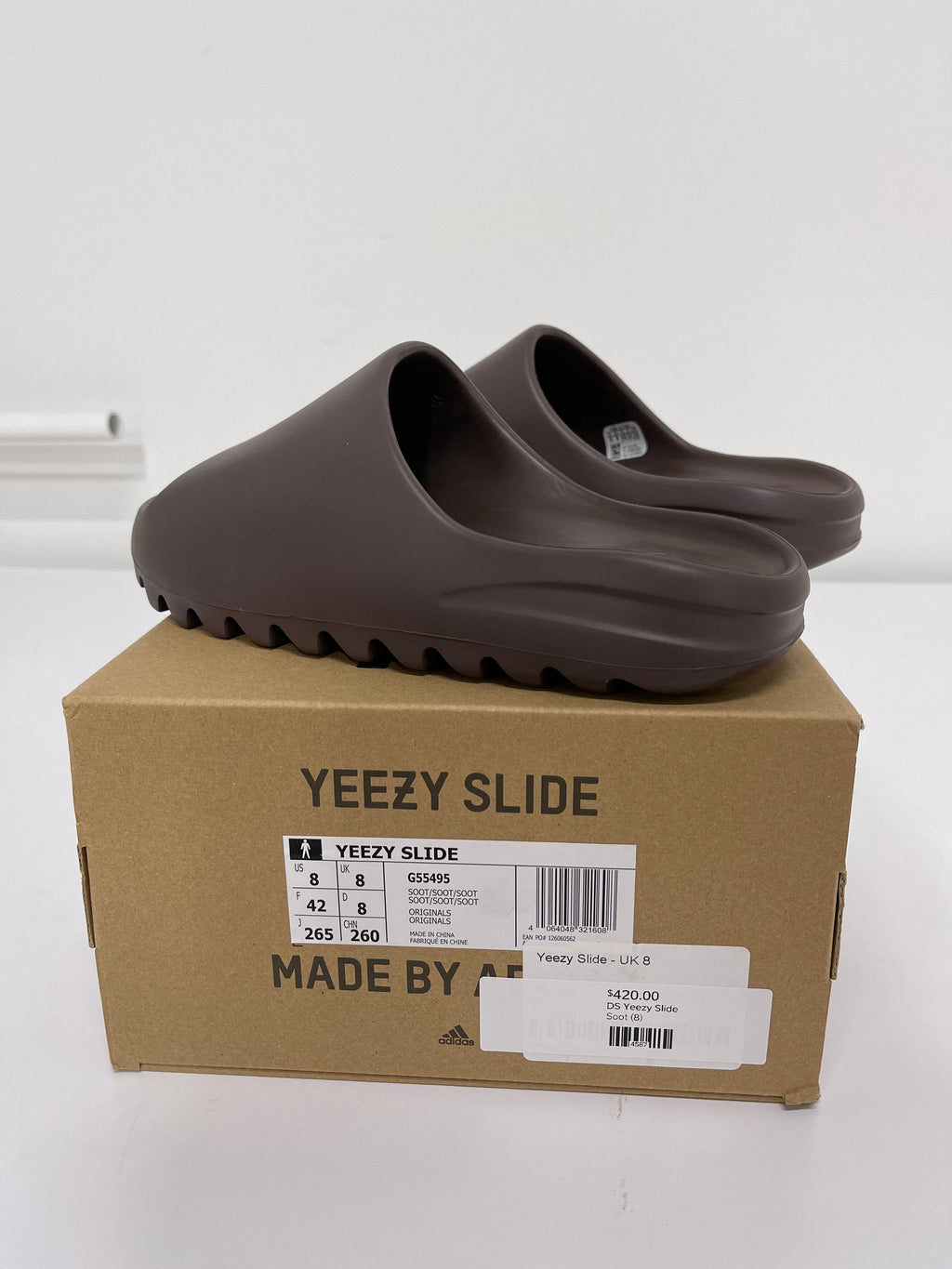 Yeezy Slide Soot Sz 8