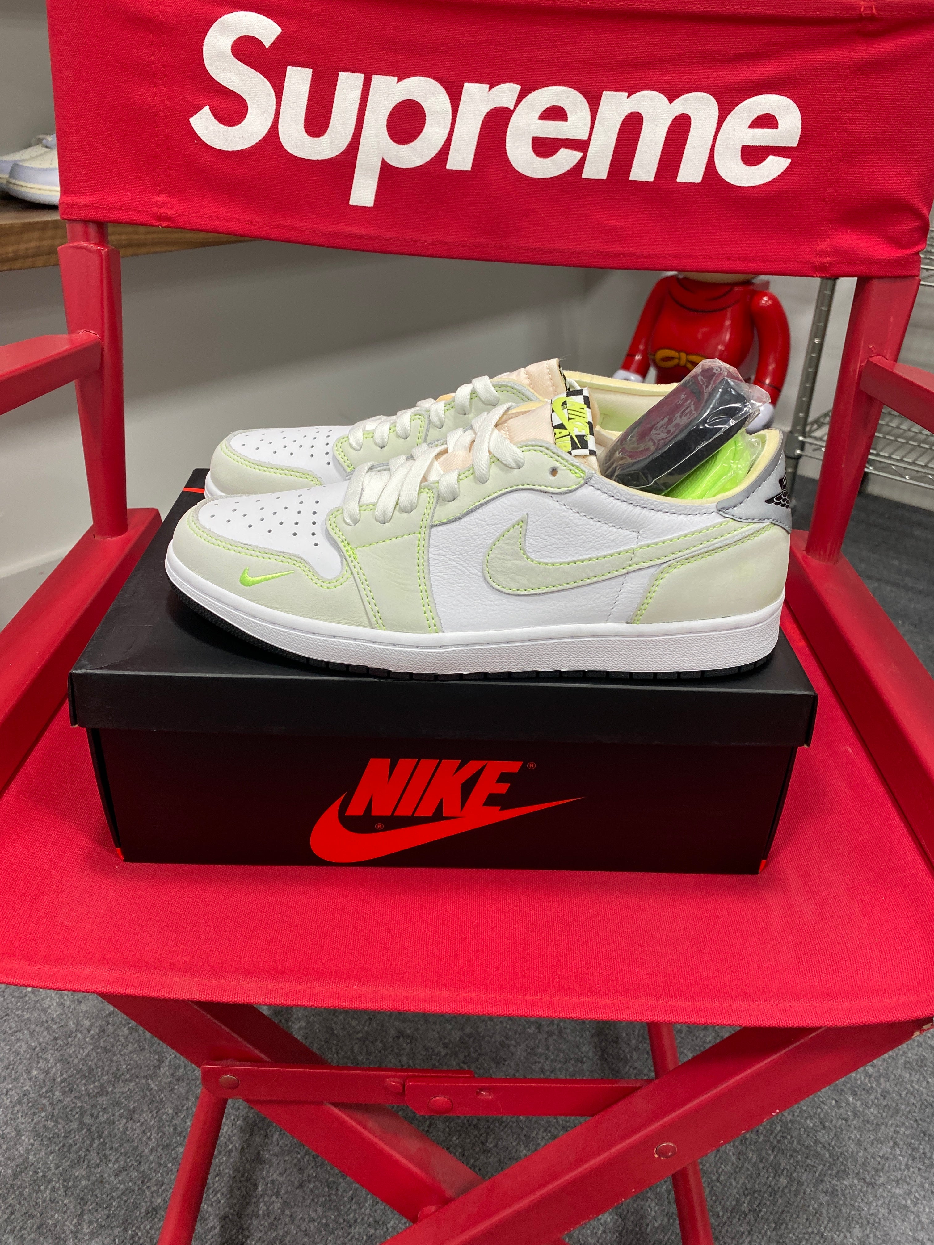 Jordan 1 Low Ghost Green Black Sz 9