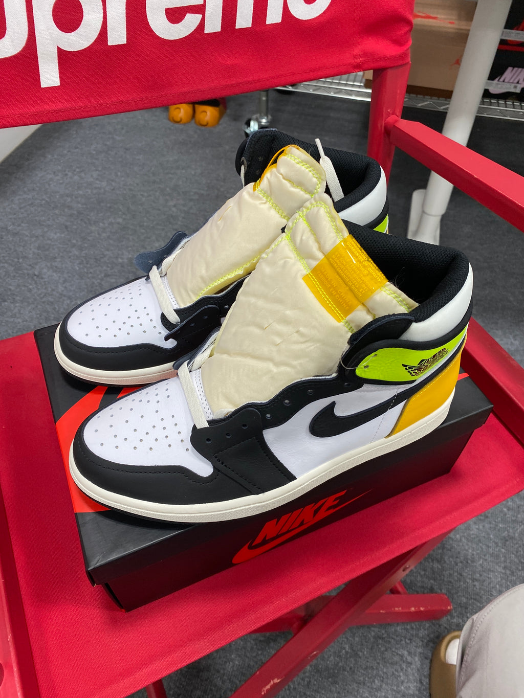 Jordan 1 Volt Sz 9
